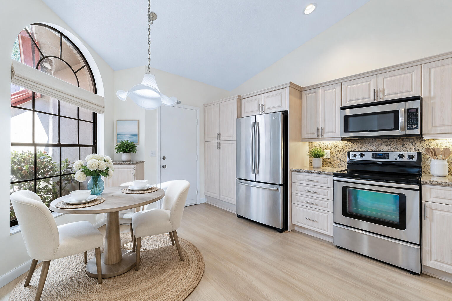 LEXINGTON CLUB - Residential