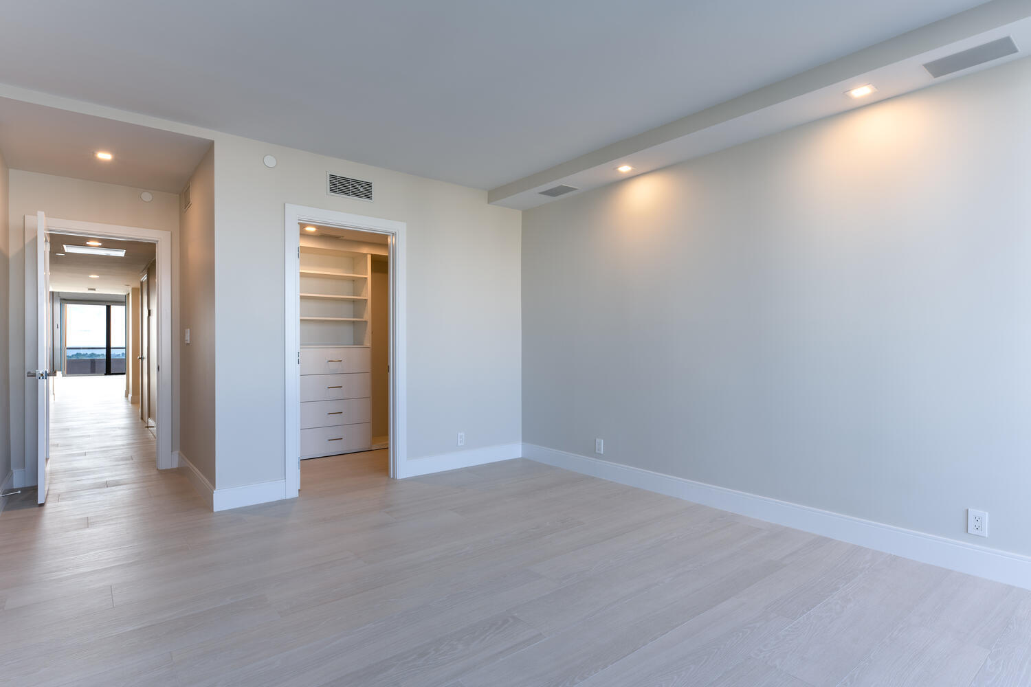 PLAZA OF THE PALM BEACHES CONDO - Residential