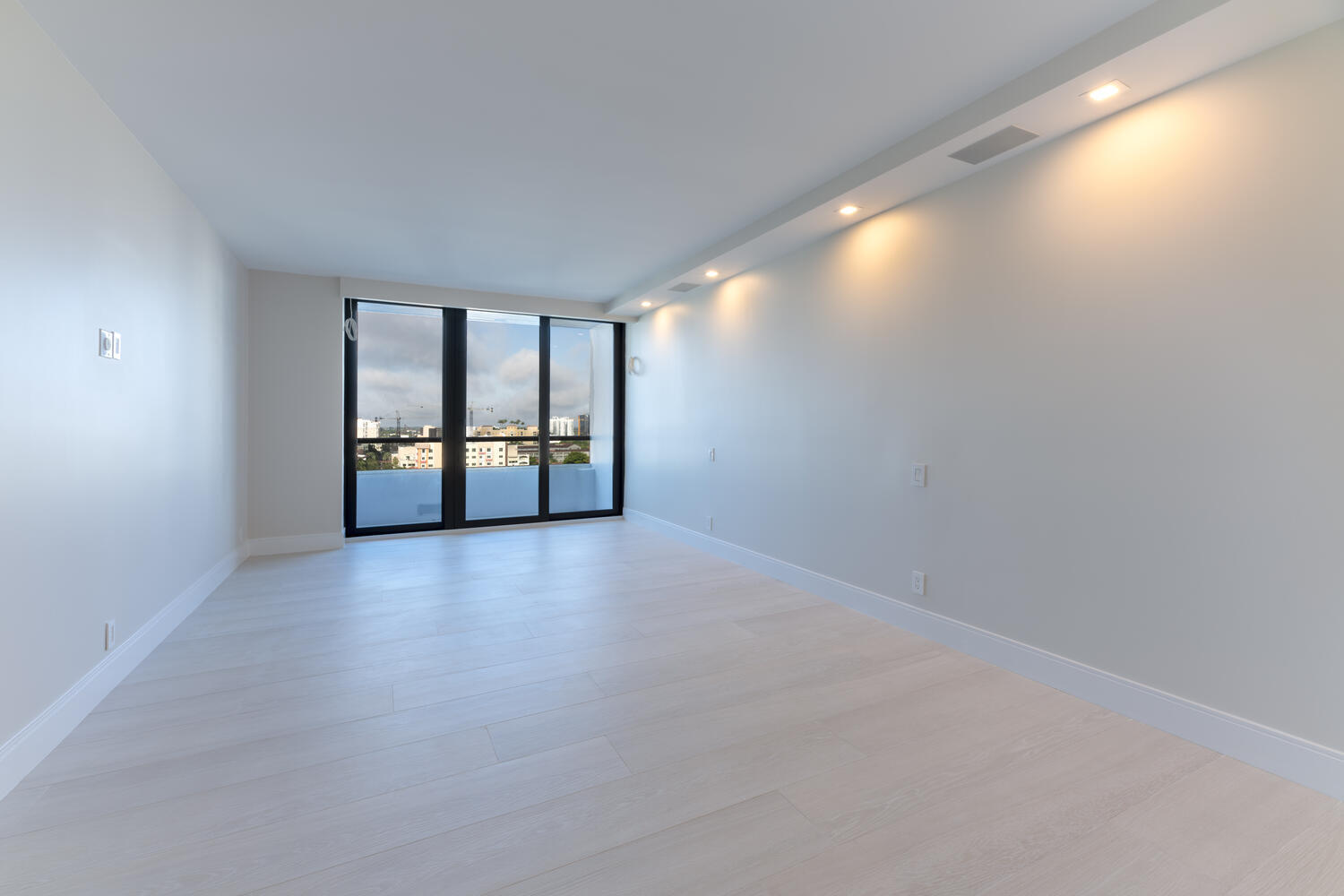 PLAZA OF THE PALM BEACHES CONDO - Residential