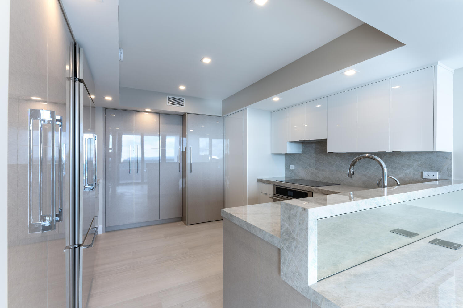 PLAZA OF THE PALM BEACHES CONDO - Residential