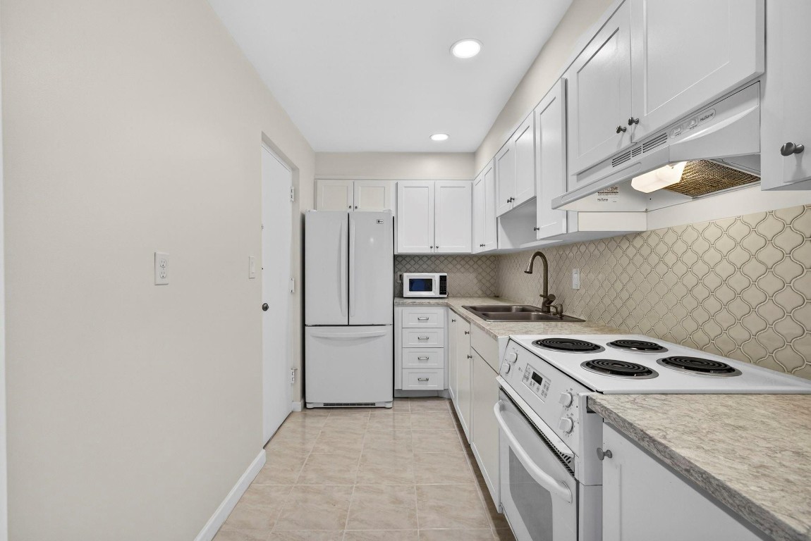 YORKTOWN - Residential