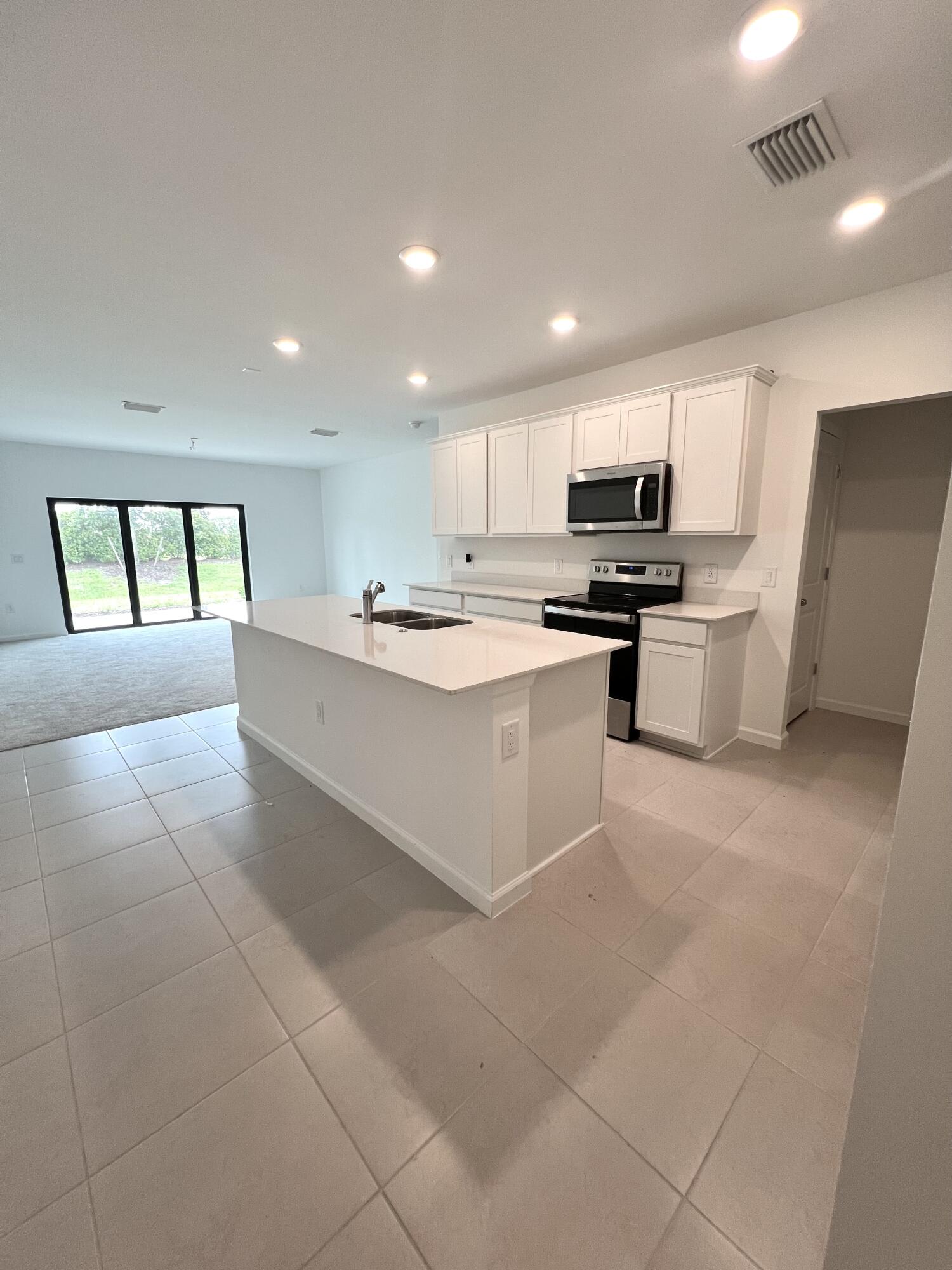 AVANTI AT WATERSIDE - Residential