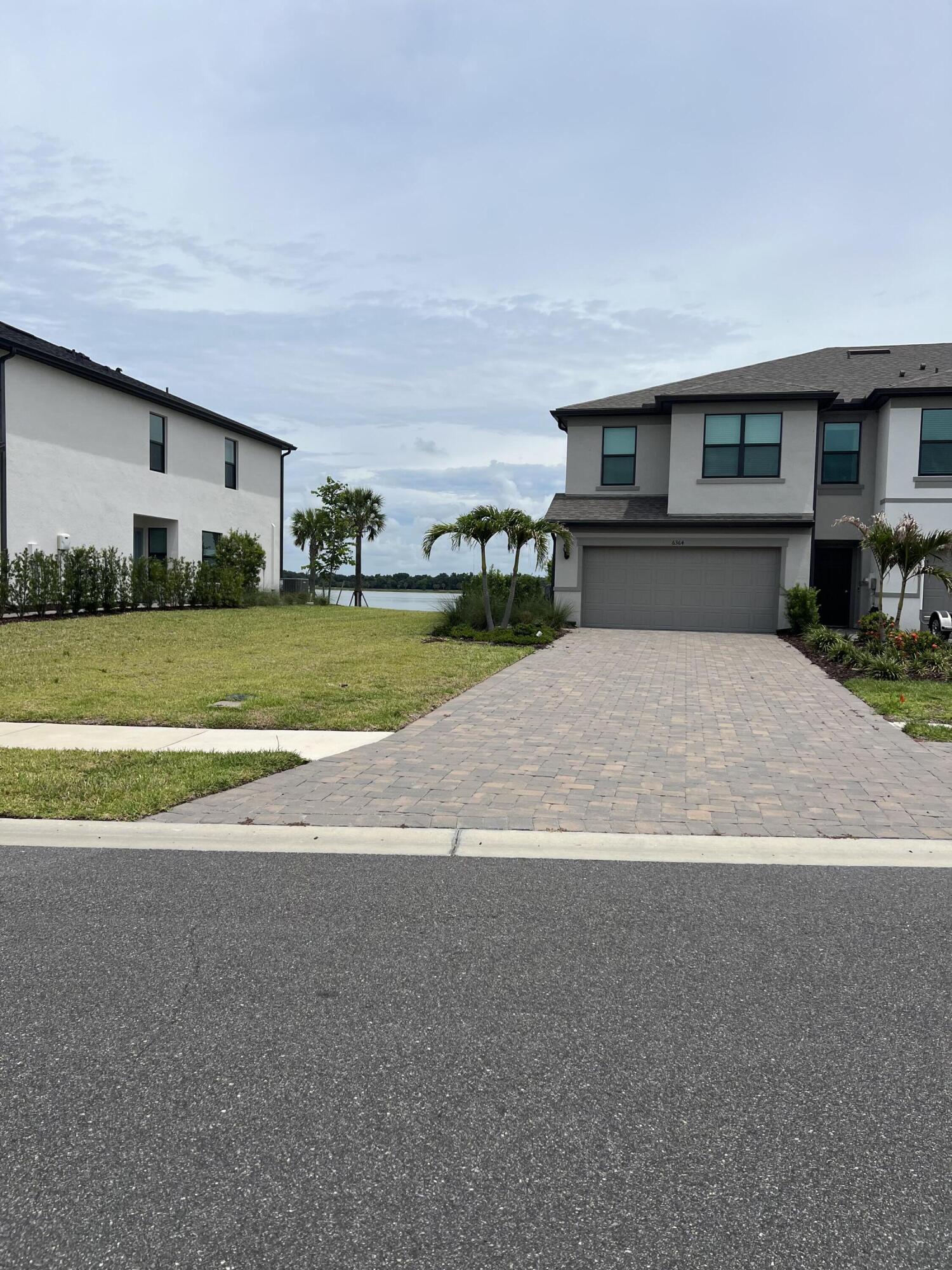 AVANTI AT WATERSIDE - Residential