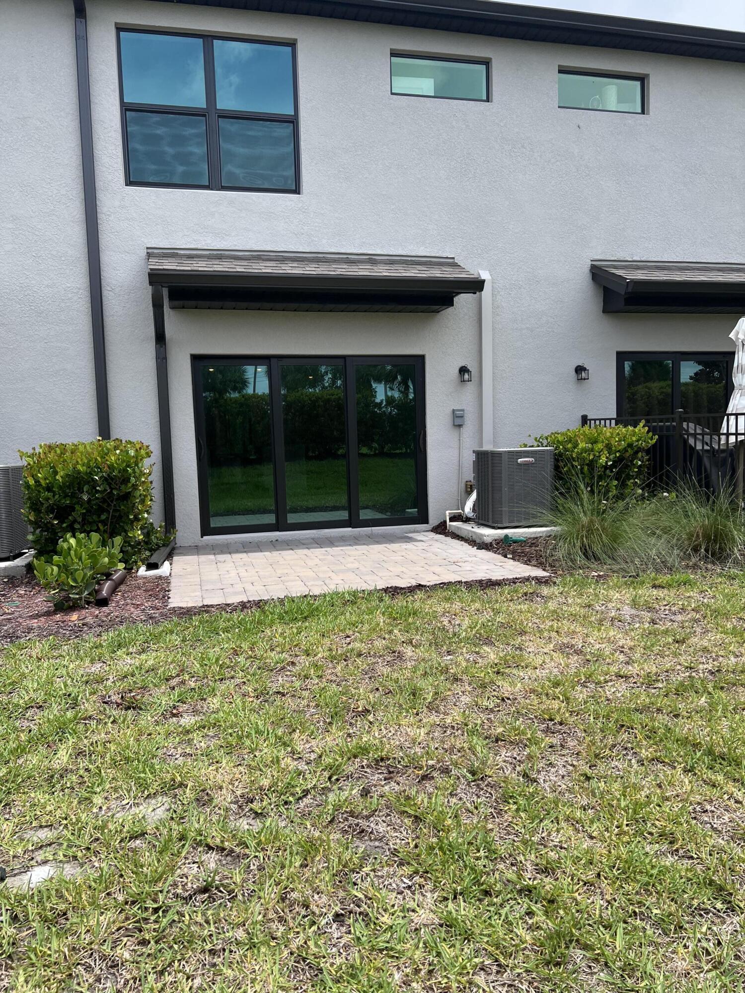AVANTI AT WATERSIDE - Residential