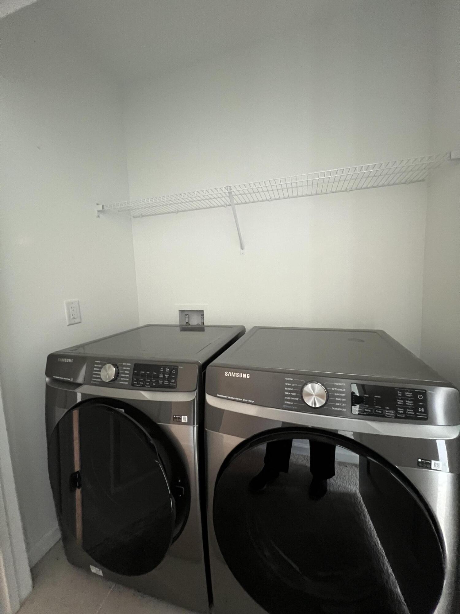 AVANTI AT WATERSIDE - Residential