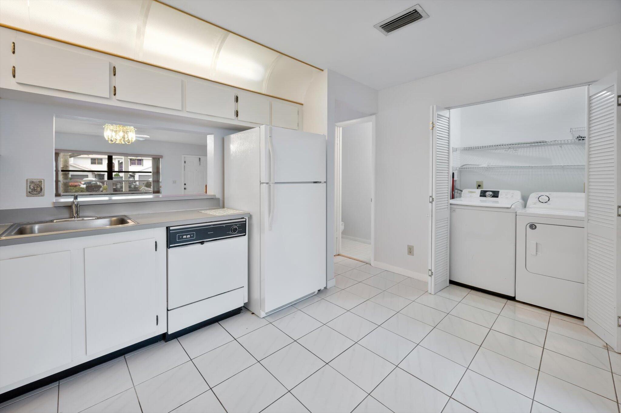 PEMBROKE POINTE SECTION TWO - Residential