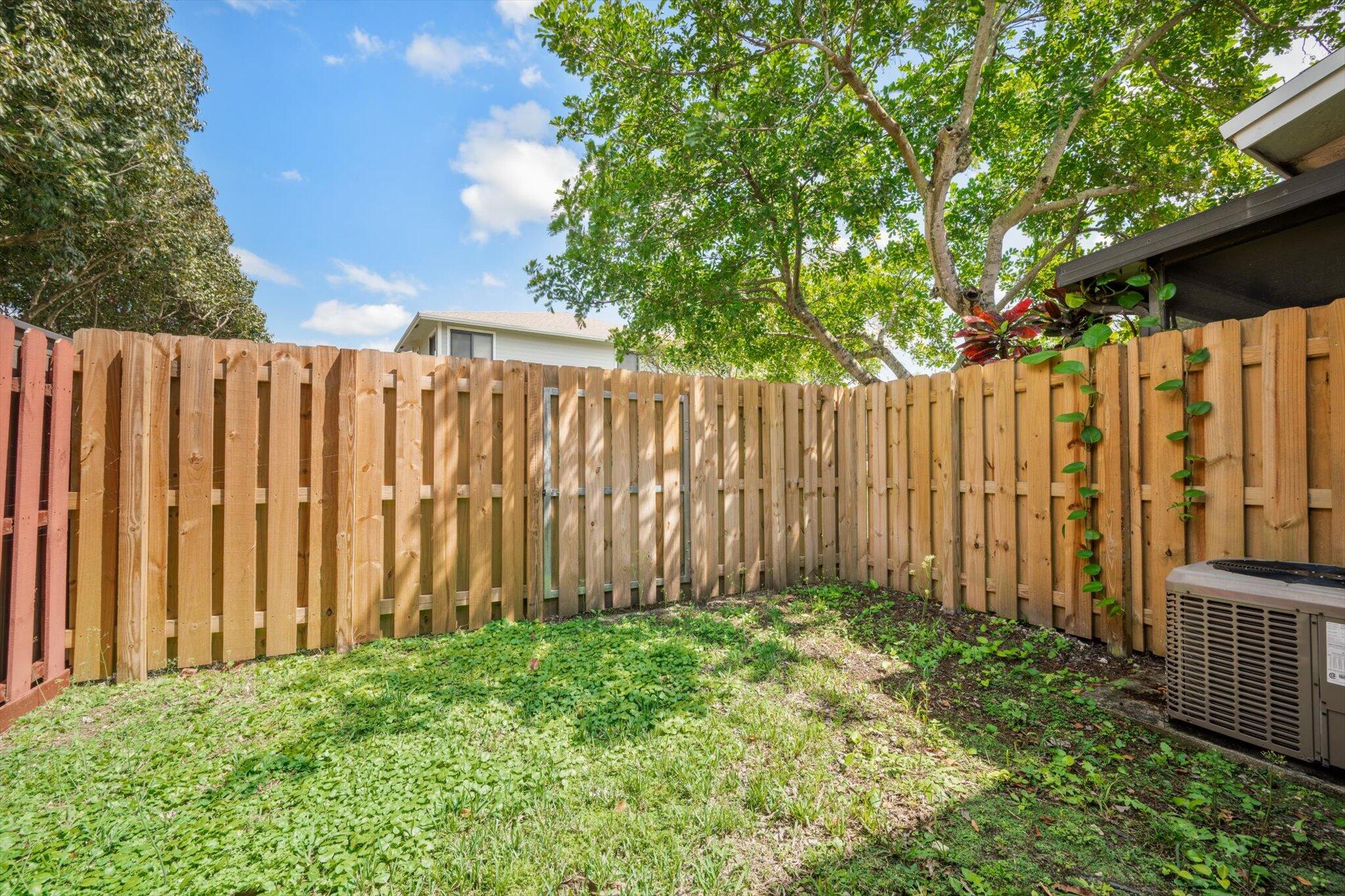 PEMBROKE POINTE SECTION TWO - Residential