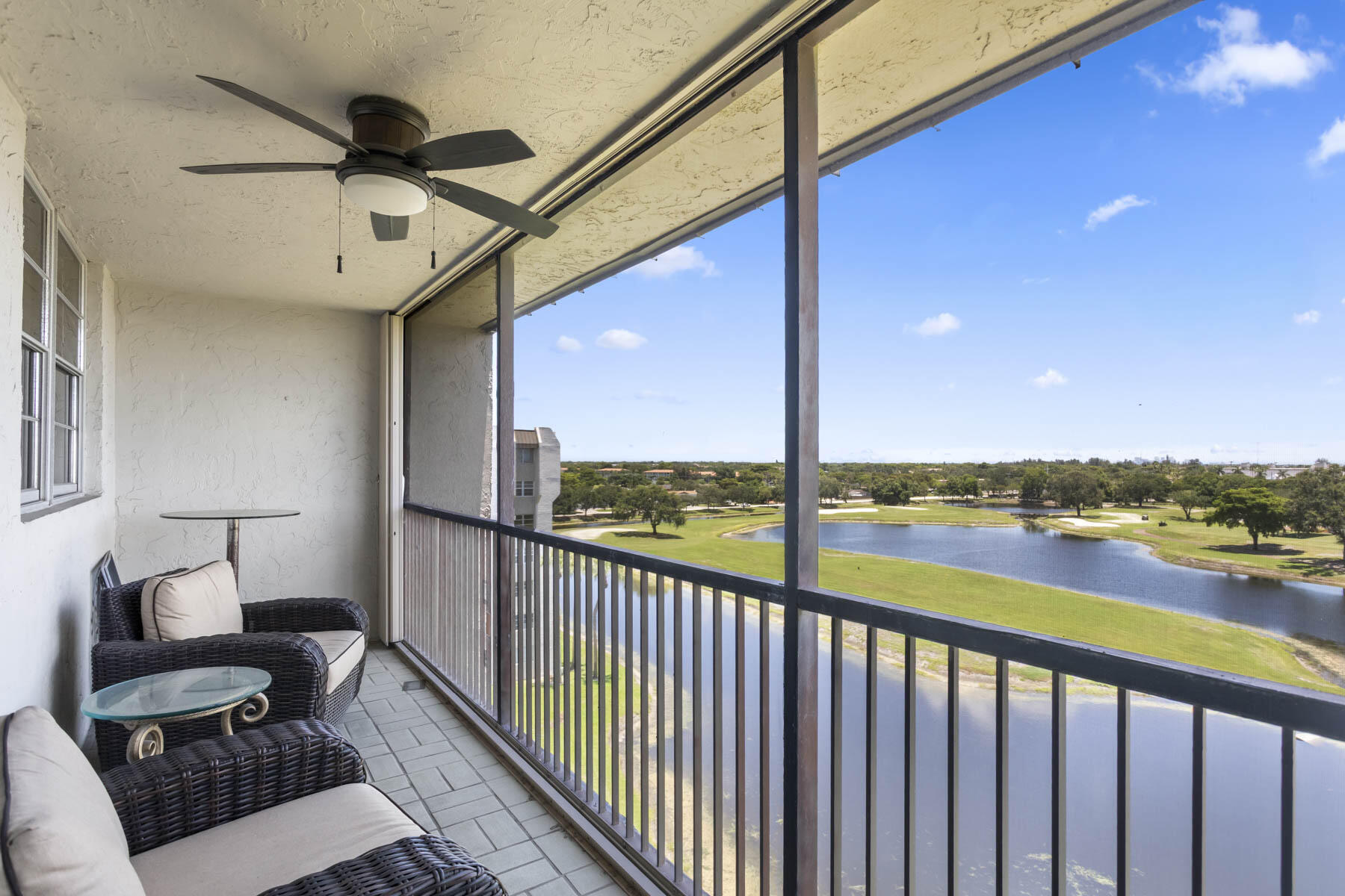 ROLLING HILLS GOLF AND TENNIS - Residential