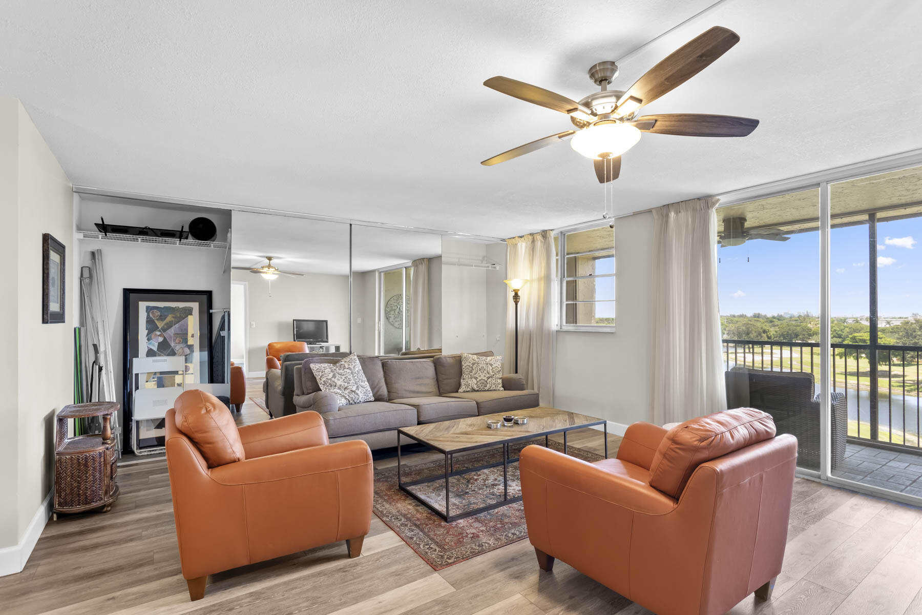 ROLLING HILLS GOLF AND TENNIS - Residential