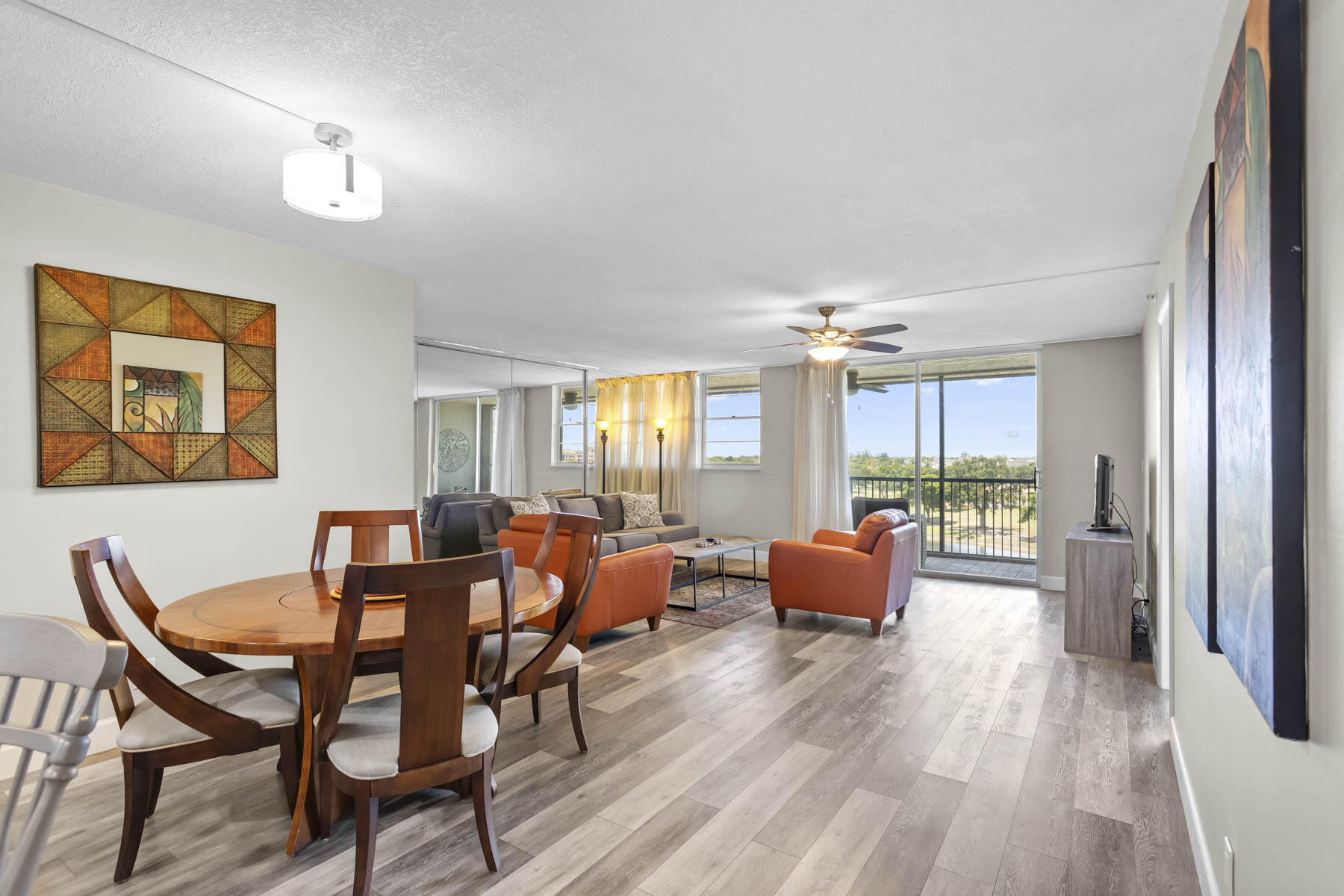 ROLLING HILLS GOLF AND TENNIS - Residential