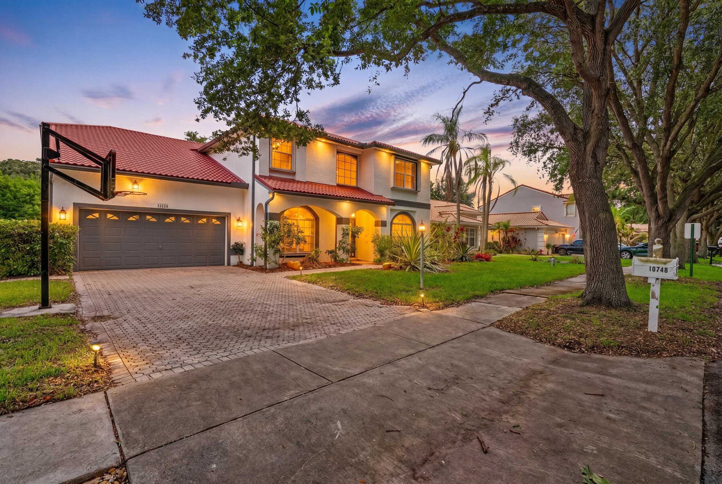 Embassy Lakes - Residential