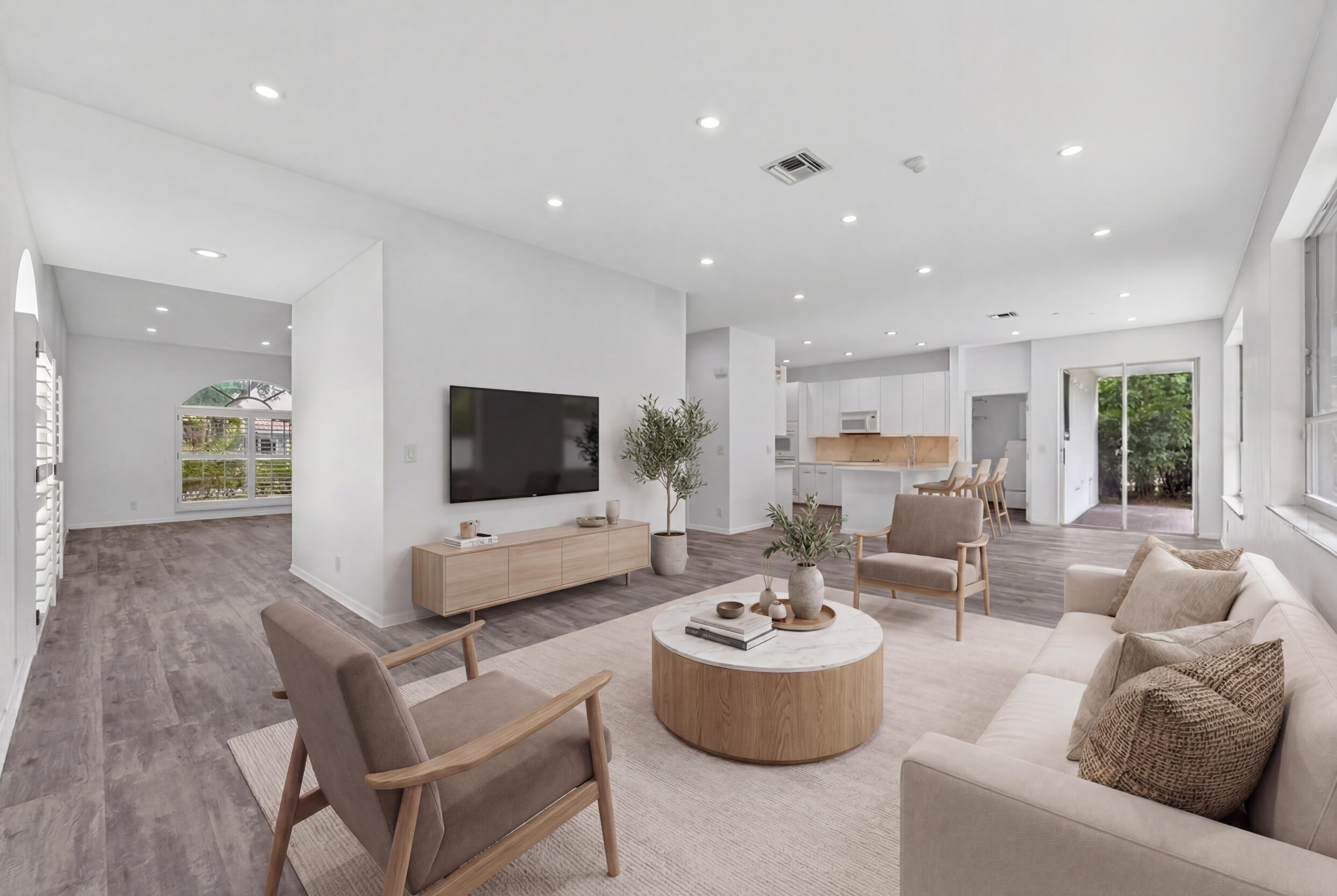 Embassy Lakes - Residential