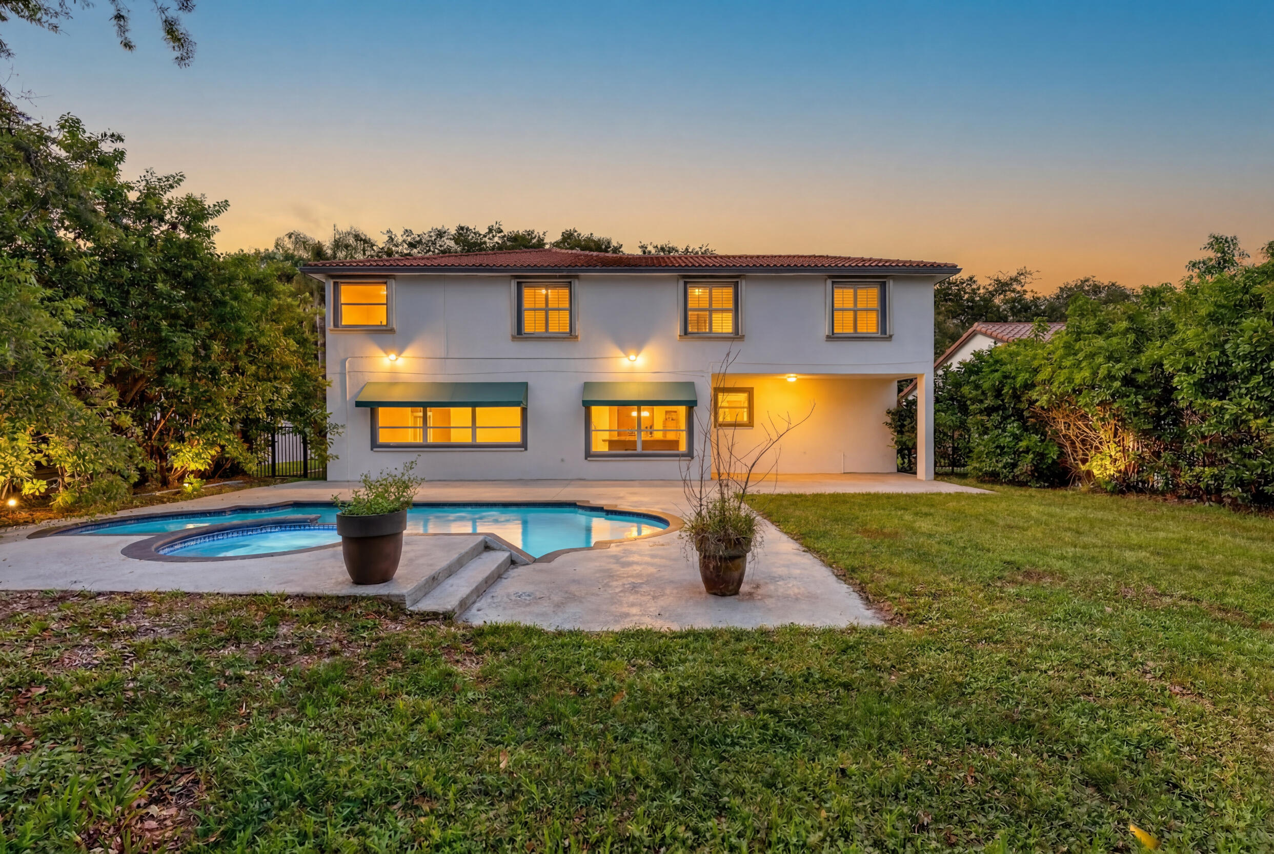 Embassy Lakes - Residential