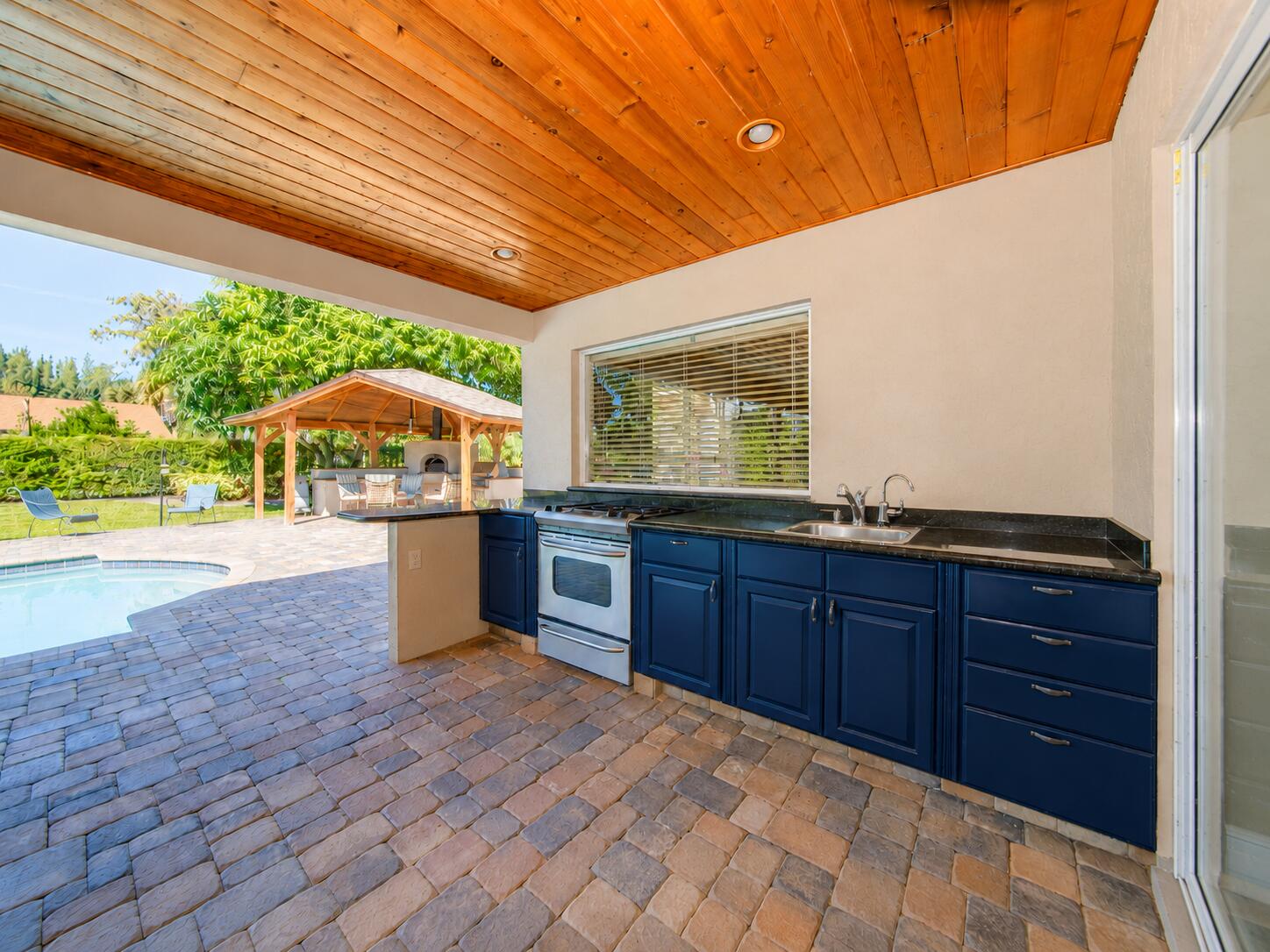 PINEWOOD OF WELLINGTON - Residential