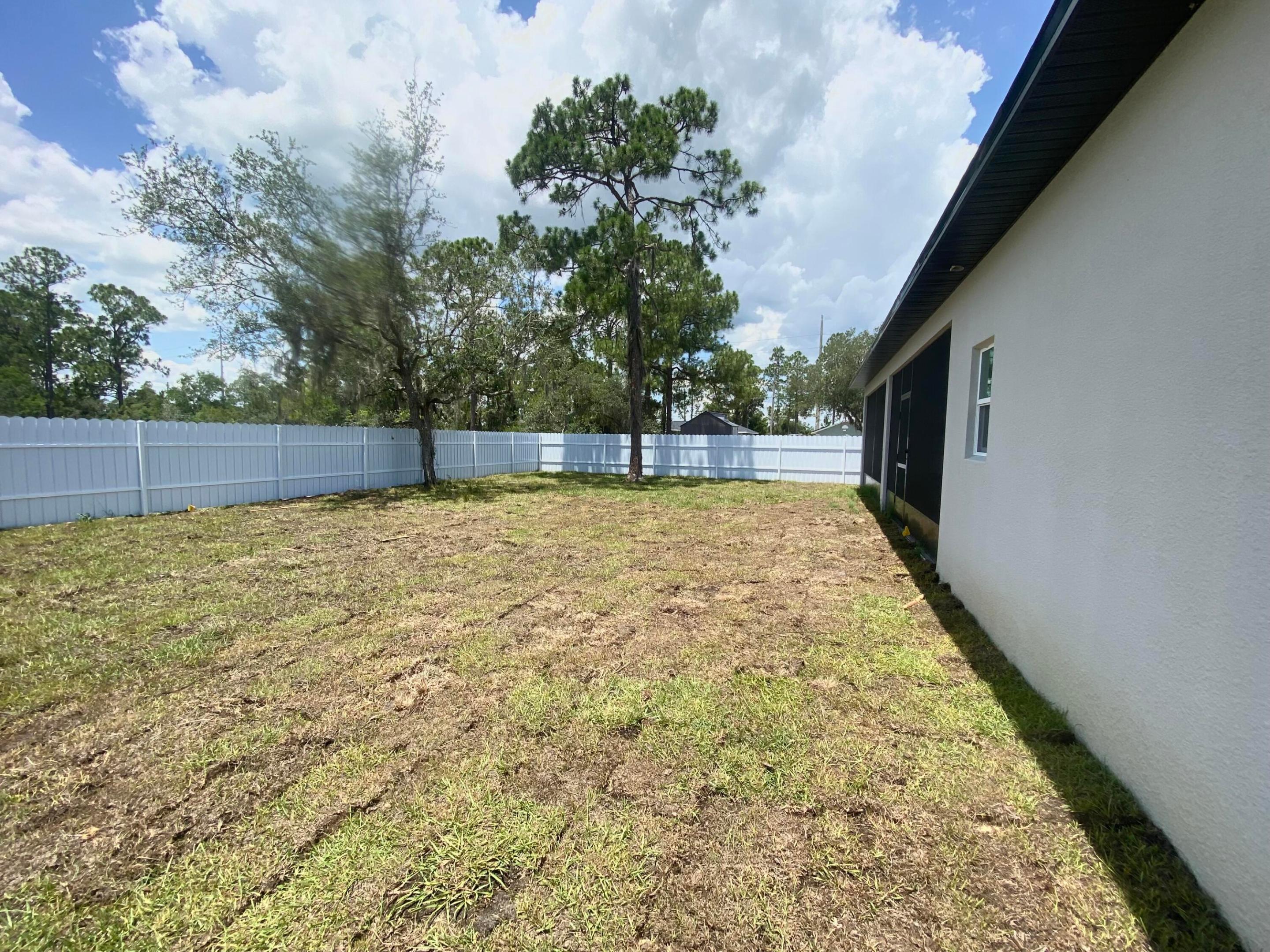 SEBRING COUNTRY EST SEC 03 - Residential