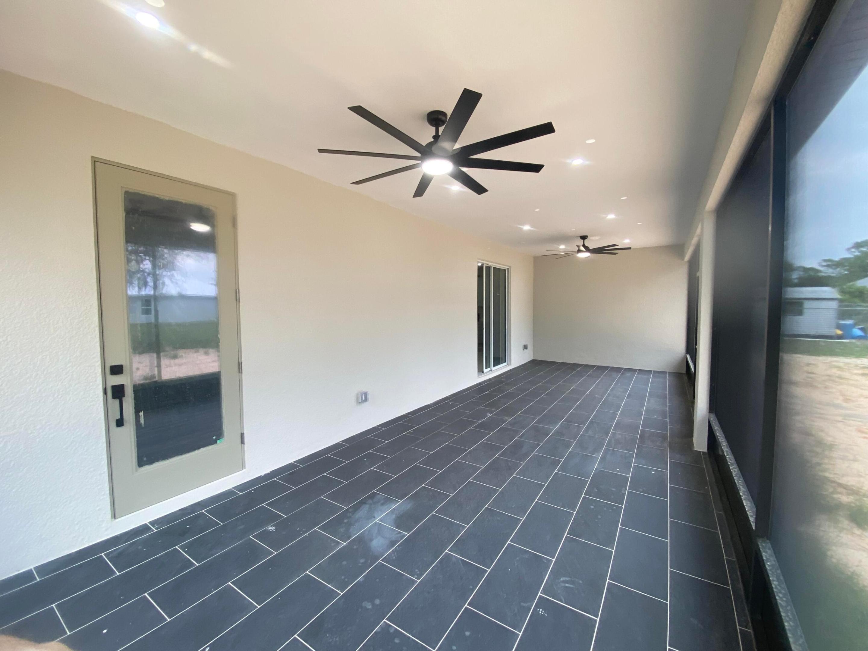 SEBRING COUNTRY EST SEC 03 - Residential