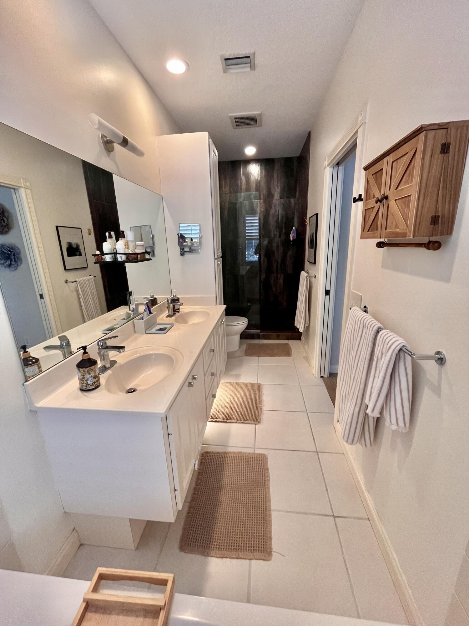 CATALINA LAKES - Residential