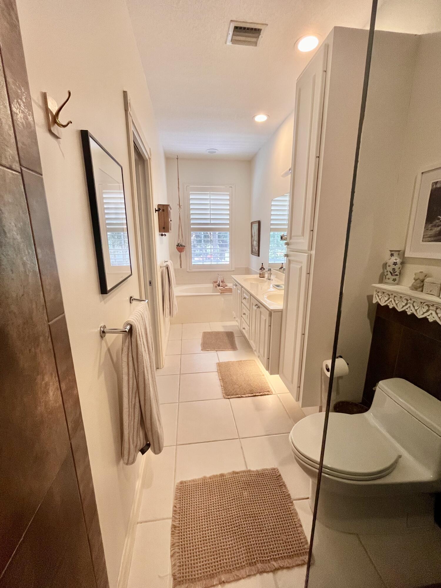 CATALINA LAKES - Residential