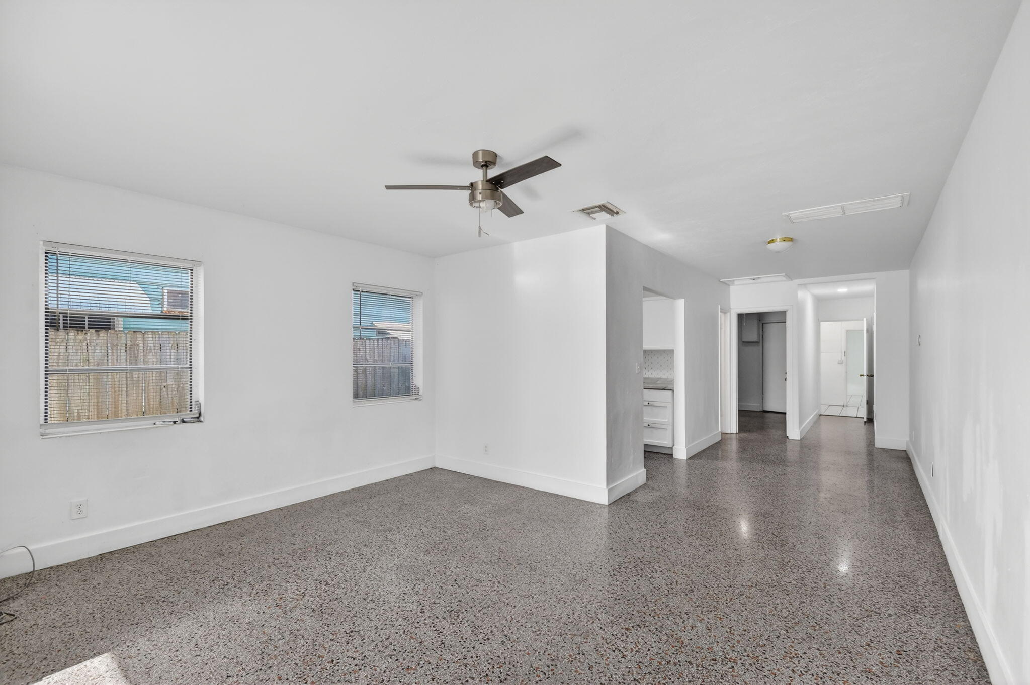 LAKE WORTH TOWN OF - Residential Income