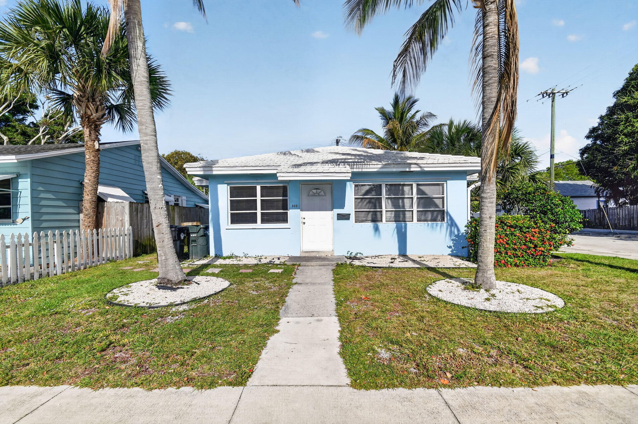 LAKE WORTH TOWN OF - Residential Income