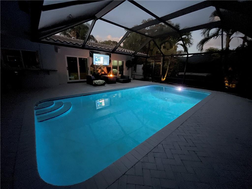 SHADOW WOOD - Residential