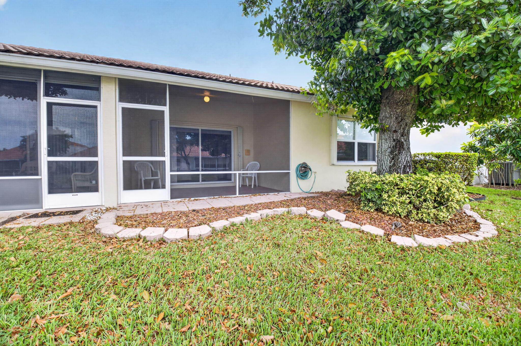 FLORAL LAKES 2 - Residential