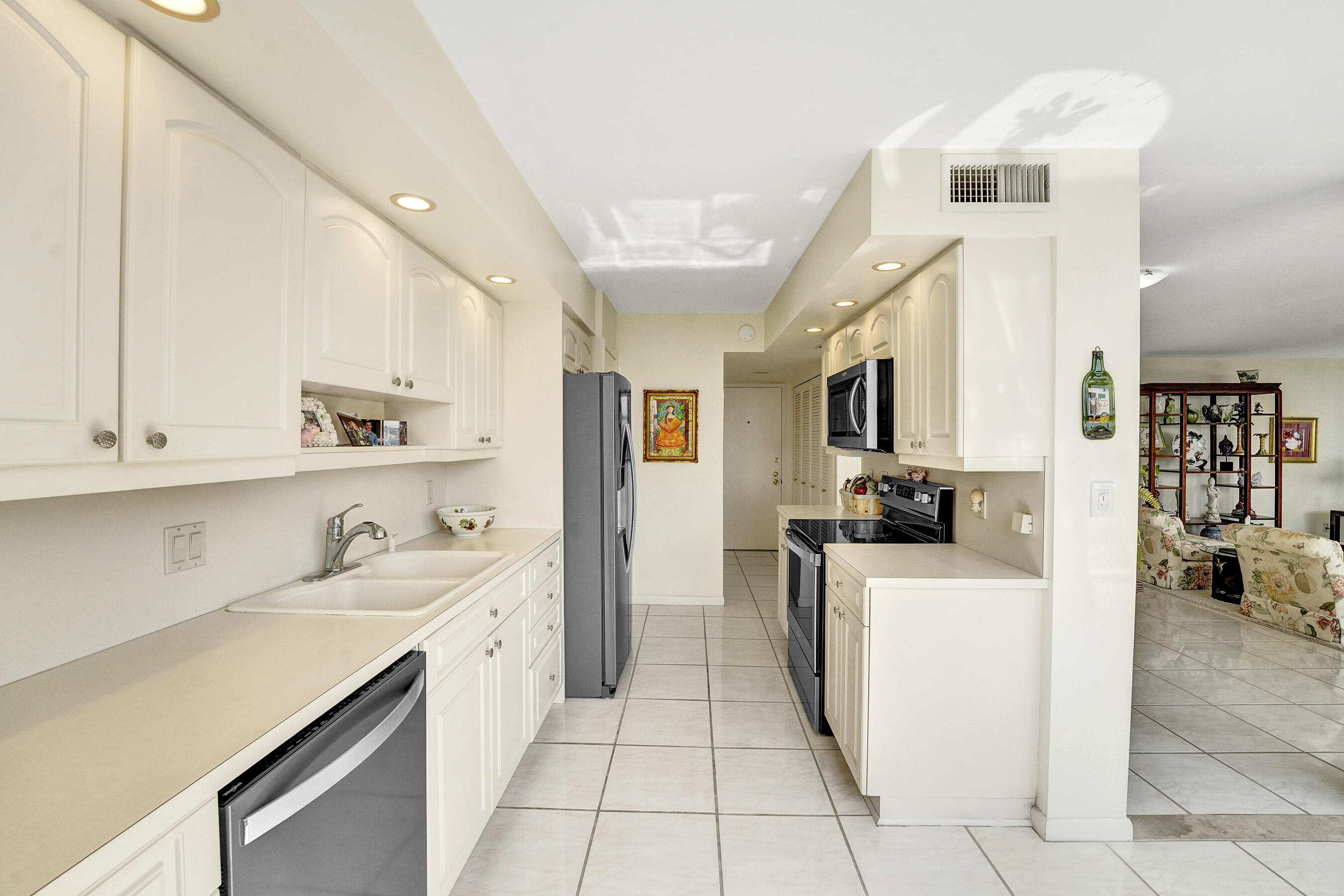 CORINTHIAN ON THE INTRACOASTAL - Residential