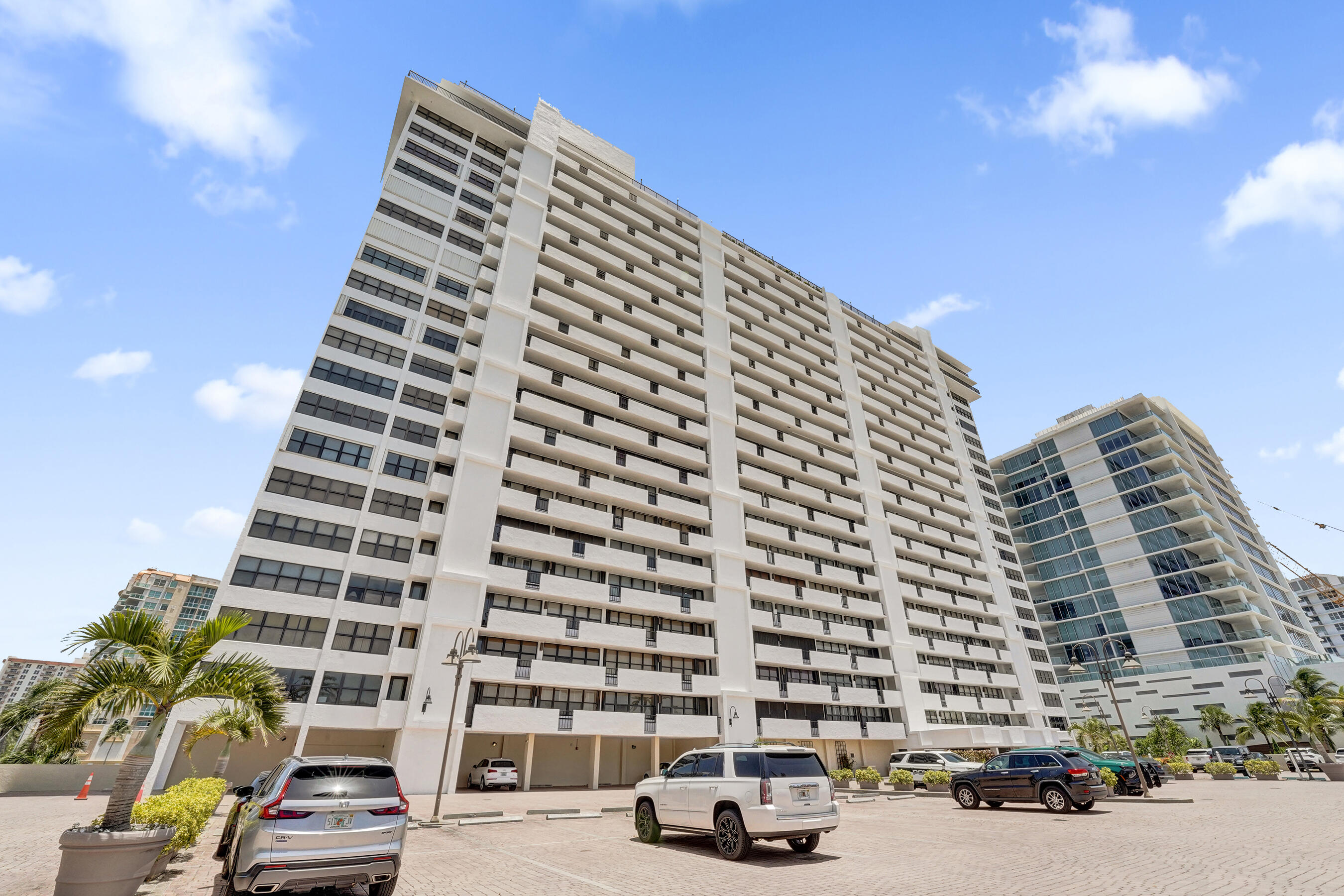 CORINTHIAN ON THE INTRACOASTAL - Residential