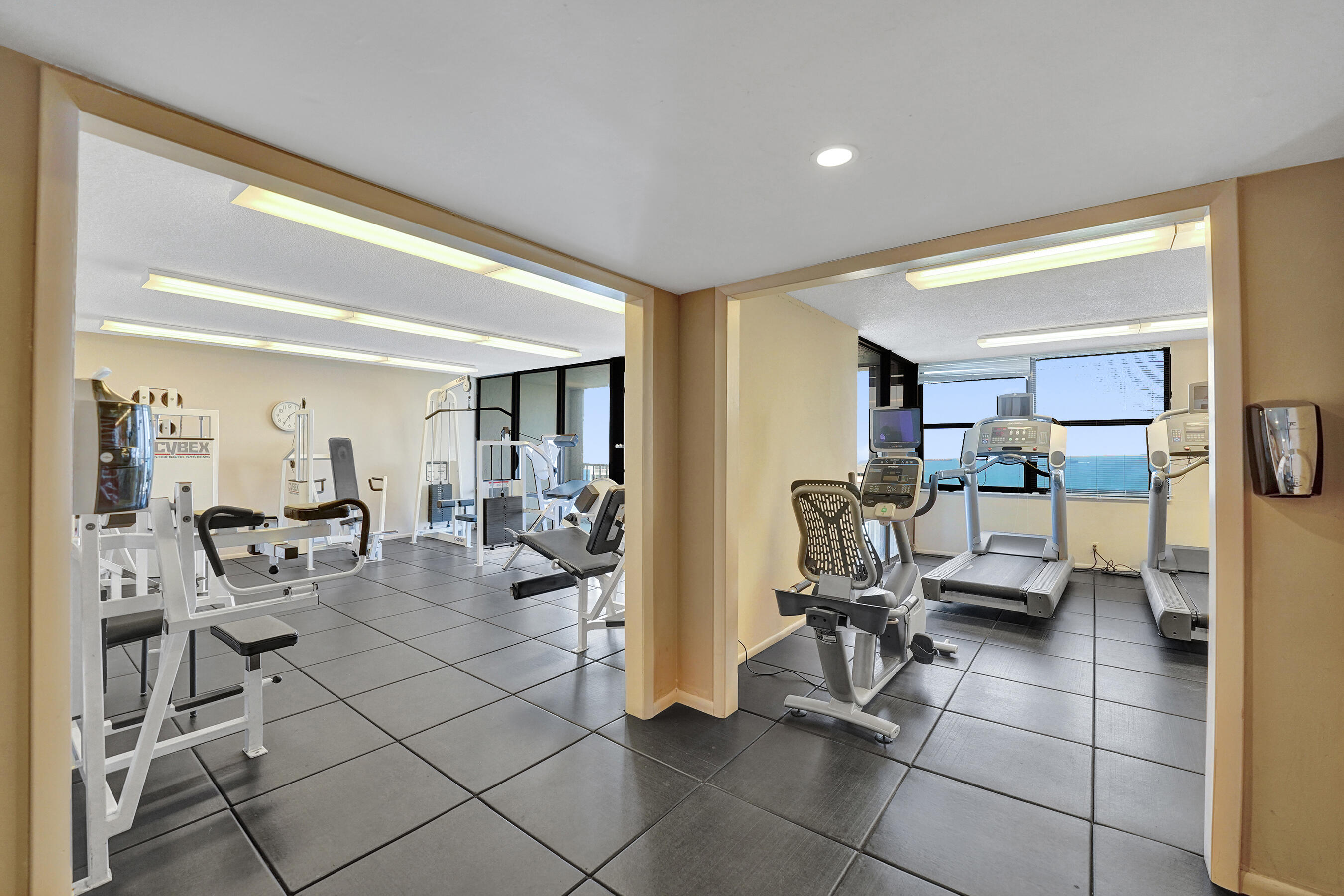 CORINTHIAN ON THE INTRACOASTAL - Residential