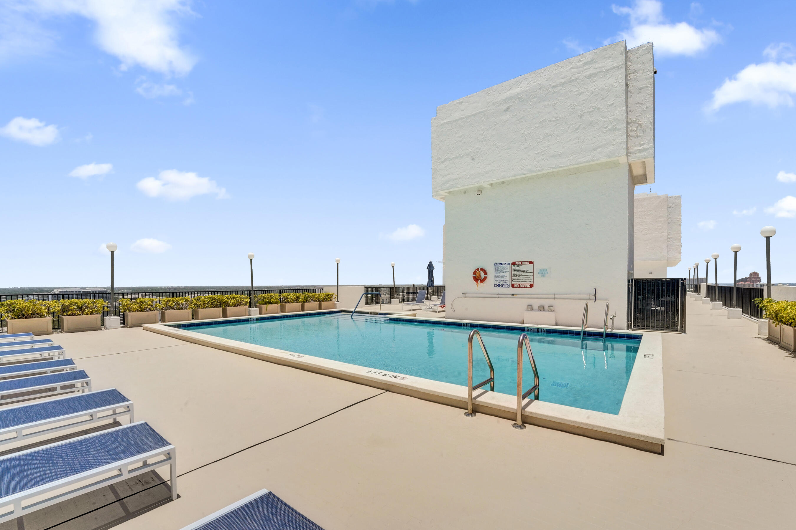 CORINTHIAN ON THE INTRACOASTAL - Residential