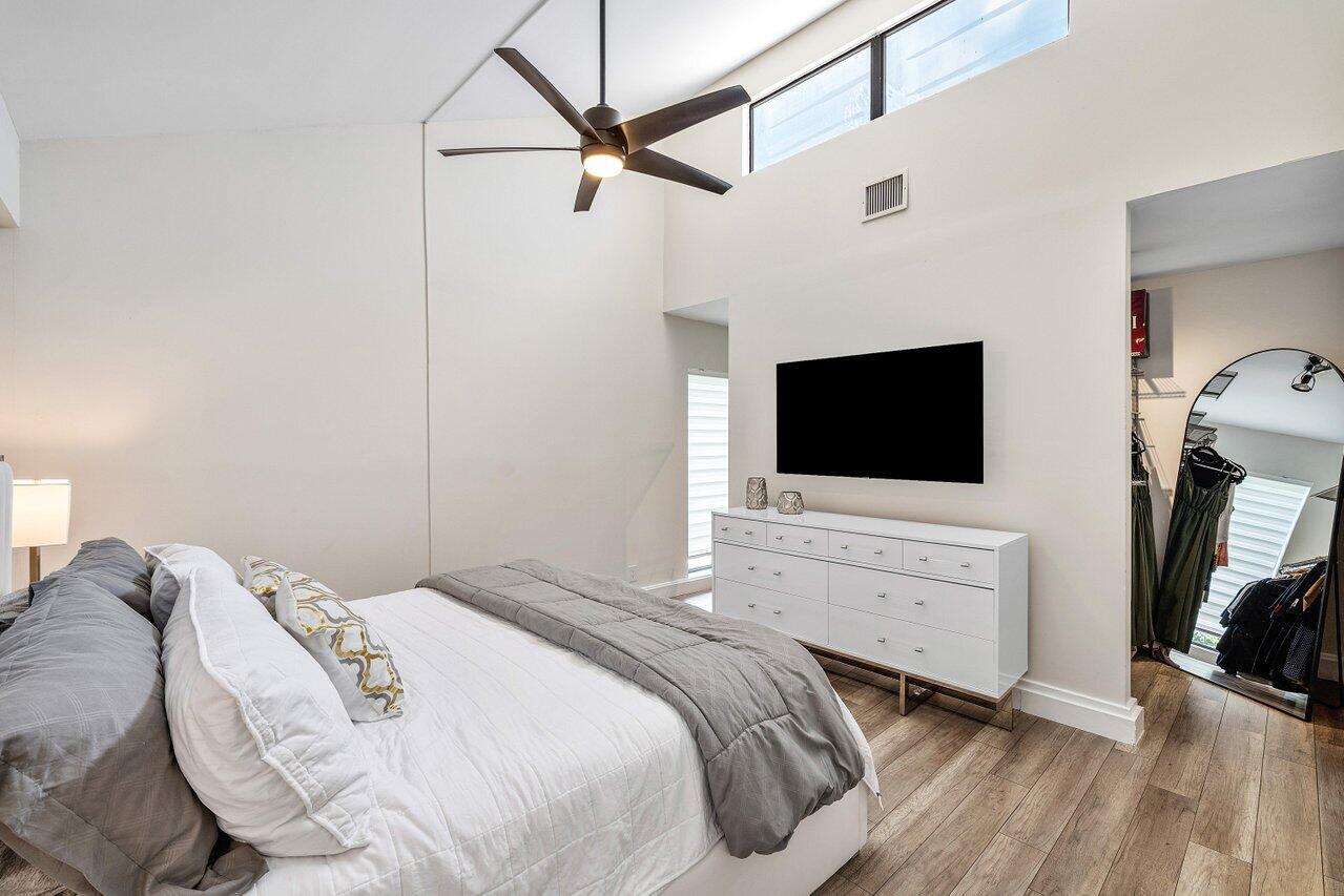 IRONWEDGE SEC II - Residential