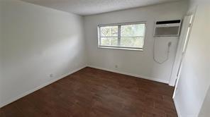 VILLAGE PARK AT OAKLAND CONDO - Residential Lease