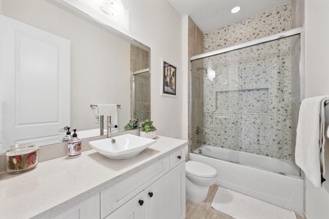 ROYAL PALM POLO - Residential