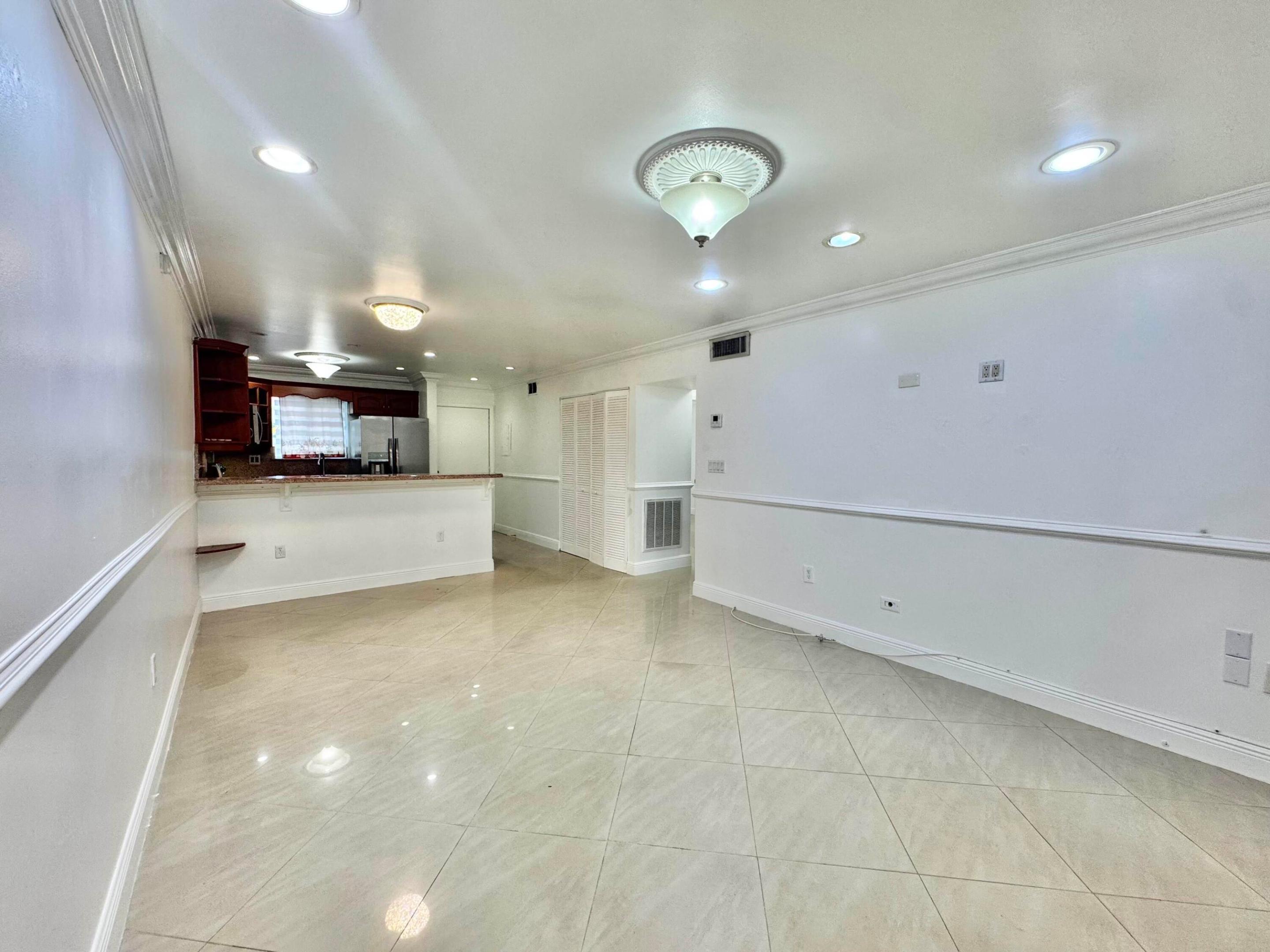 FOREST HILL GARDENS CONDO - Residential