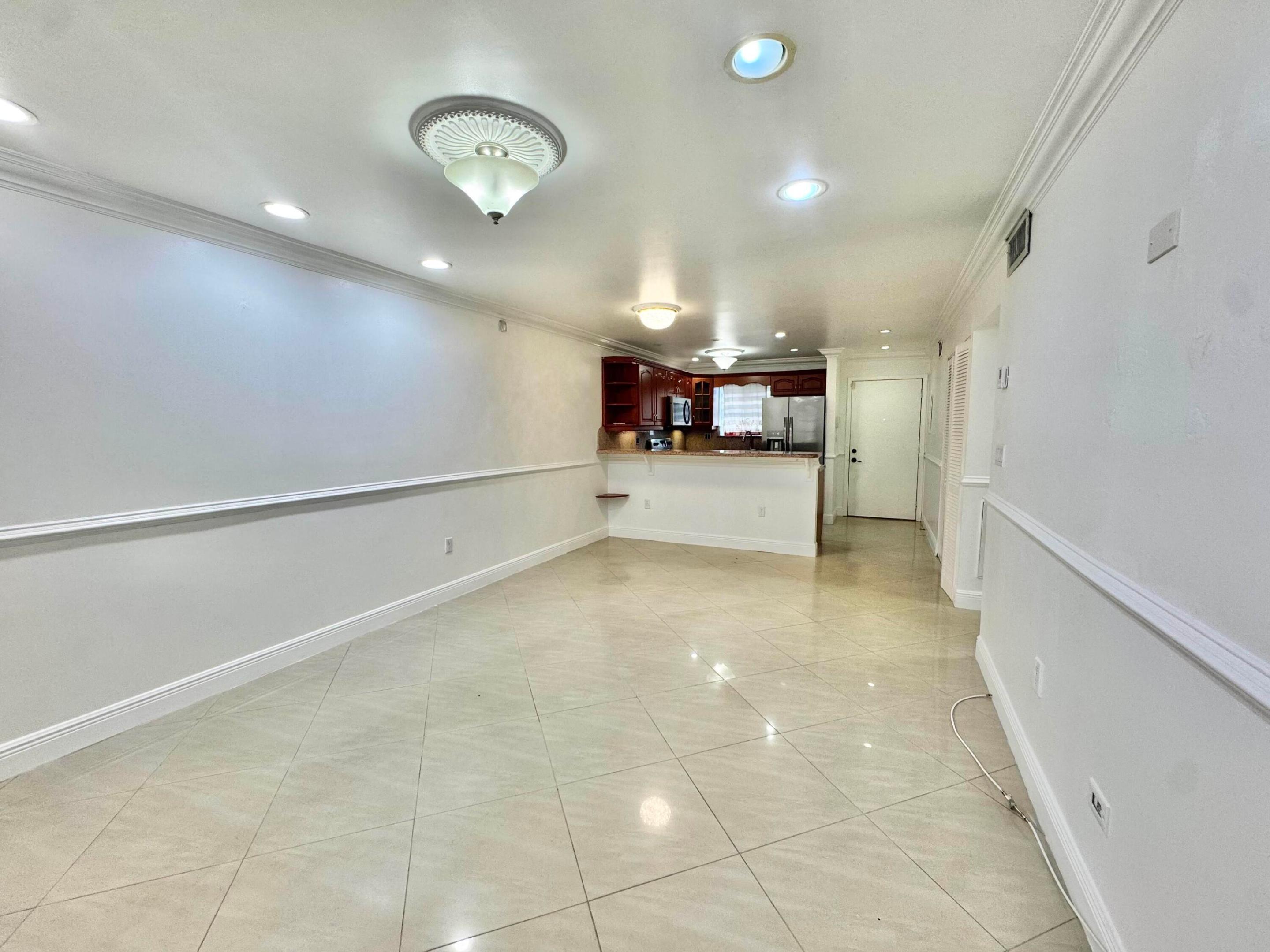 FOREST HILL GARDENS CONDO - Residential