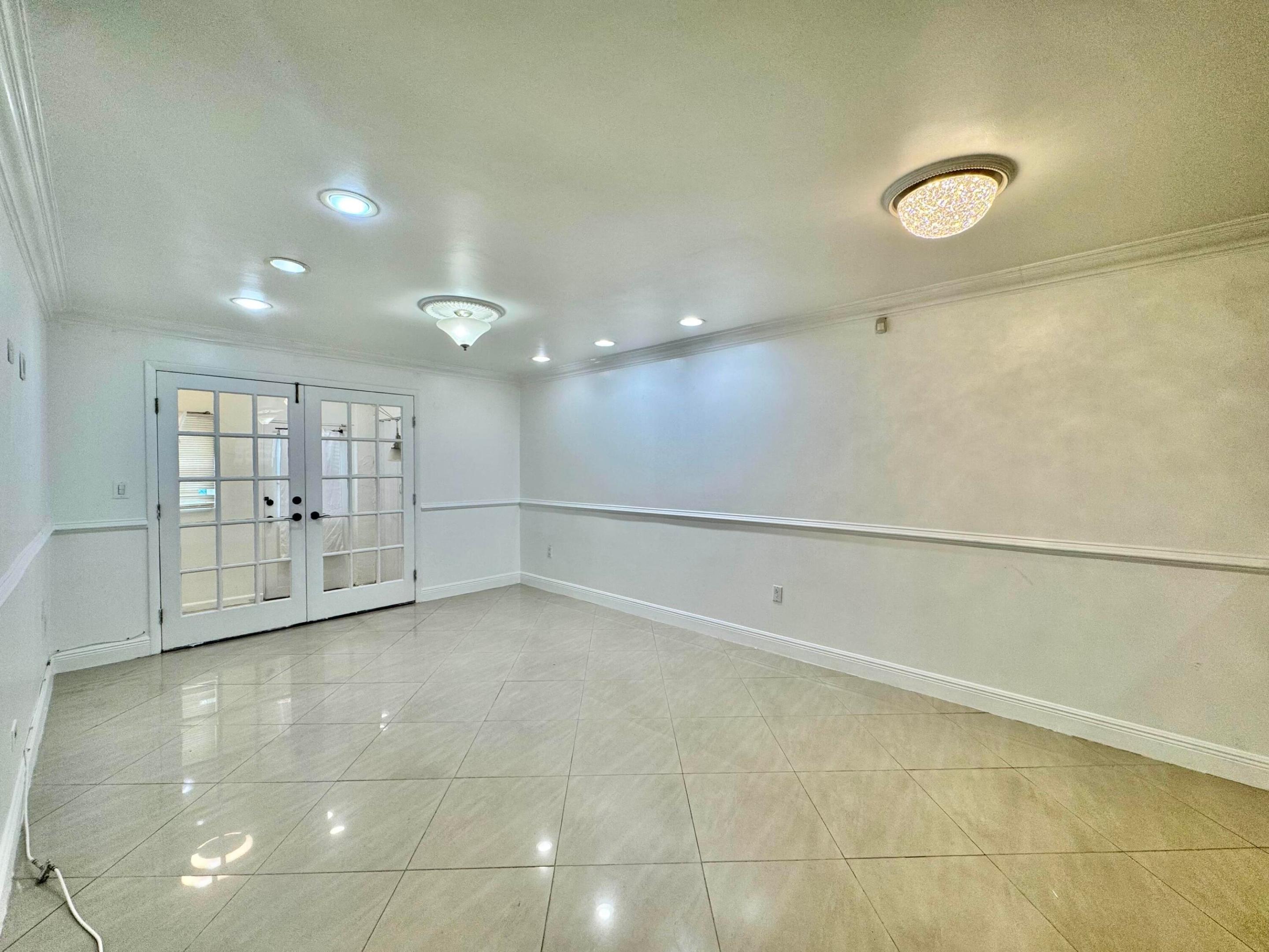 FOREST HILL GARDENS CONDO - Residential