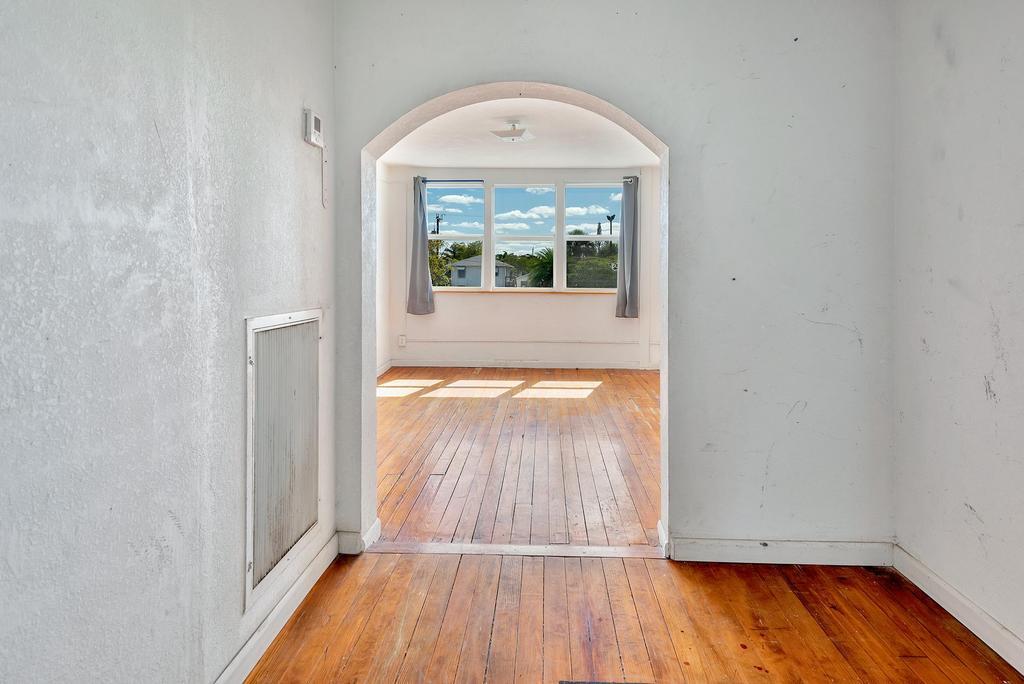 LAKE WORTH TOWN OF - Residential Lease