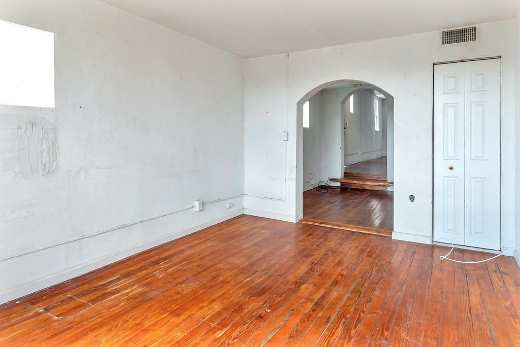 LAKE WORTH TOWN OF - Residential Lease