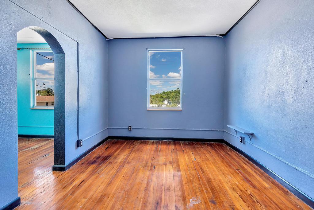 LAKE WORTH TOWN OF - Residential Lease
