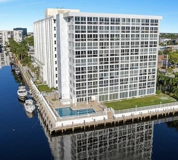 ROYAL MARINER CONDO - Residential