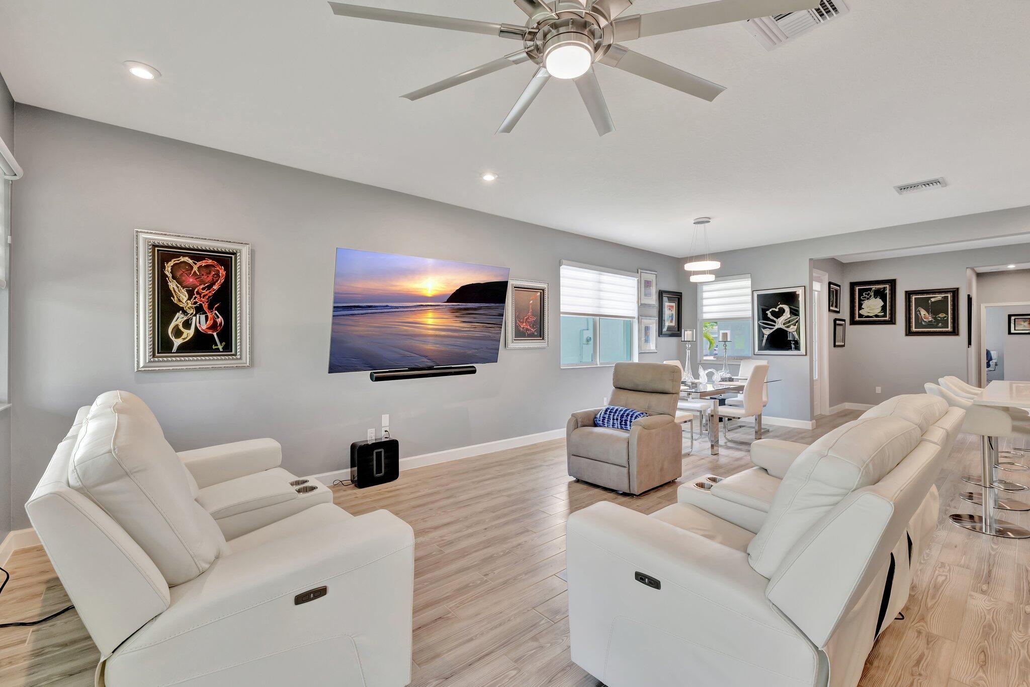 TELARO AT SOUTHERN GROVE - Residential