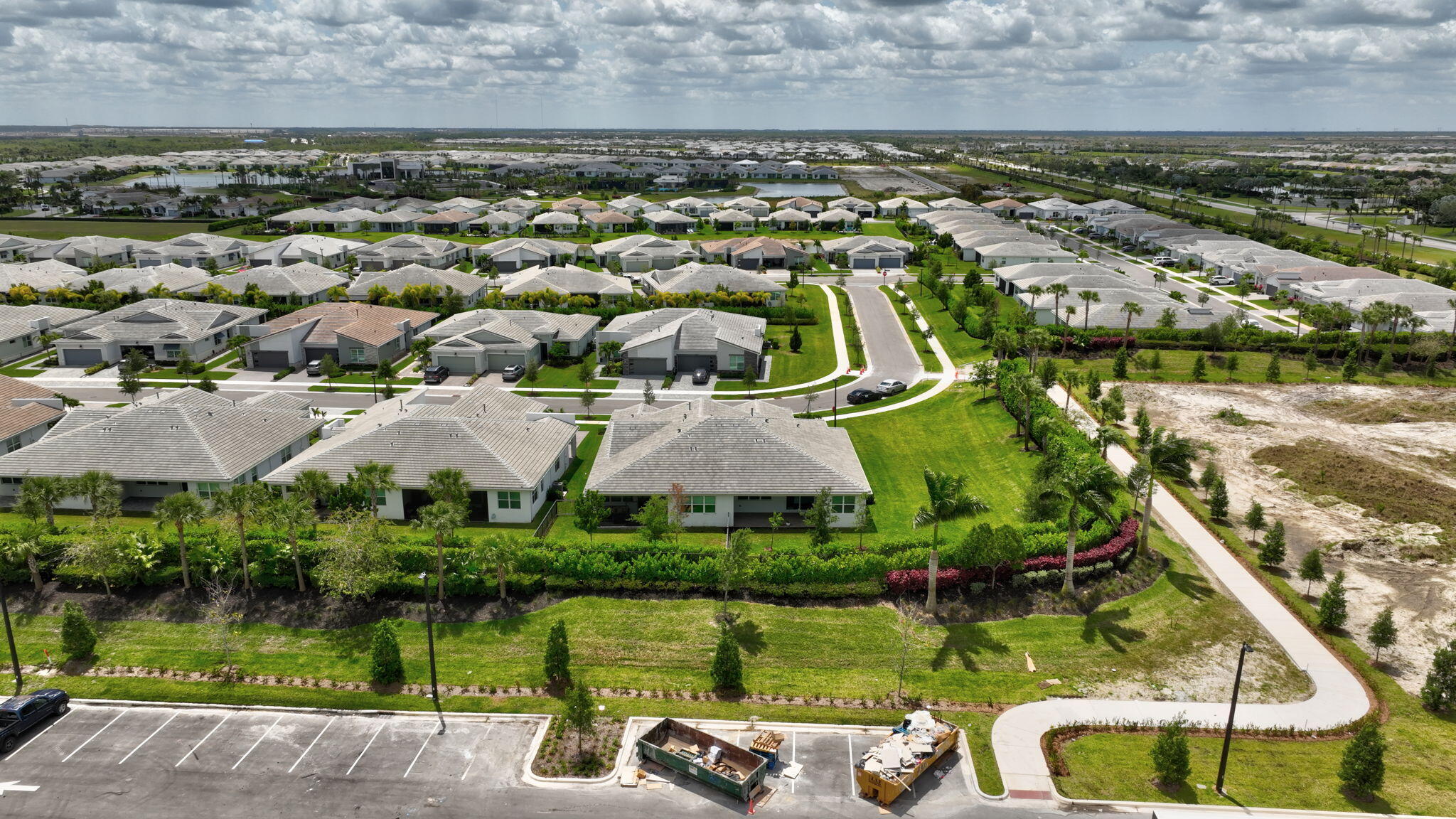 TELARO AT SOUTHERN GROVE - Residential