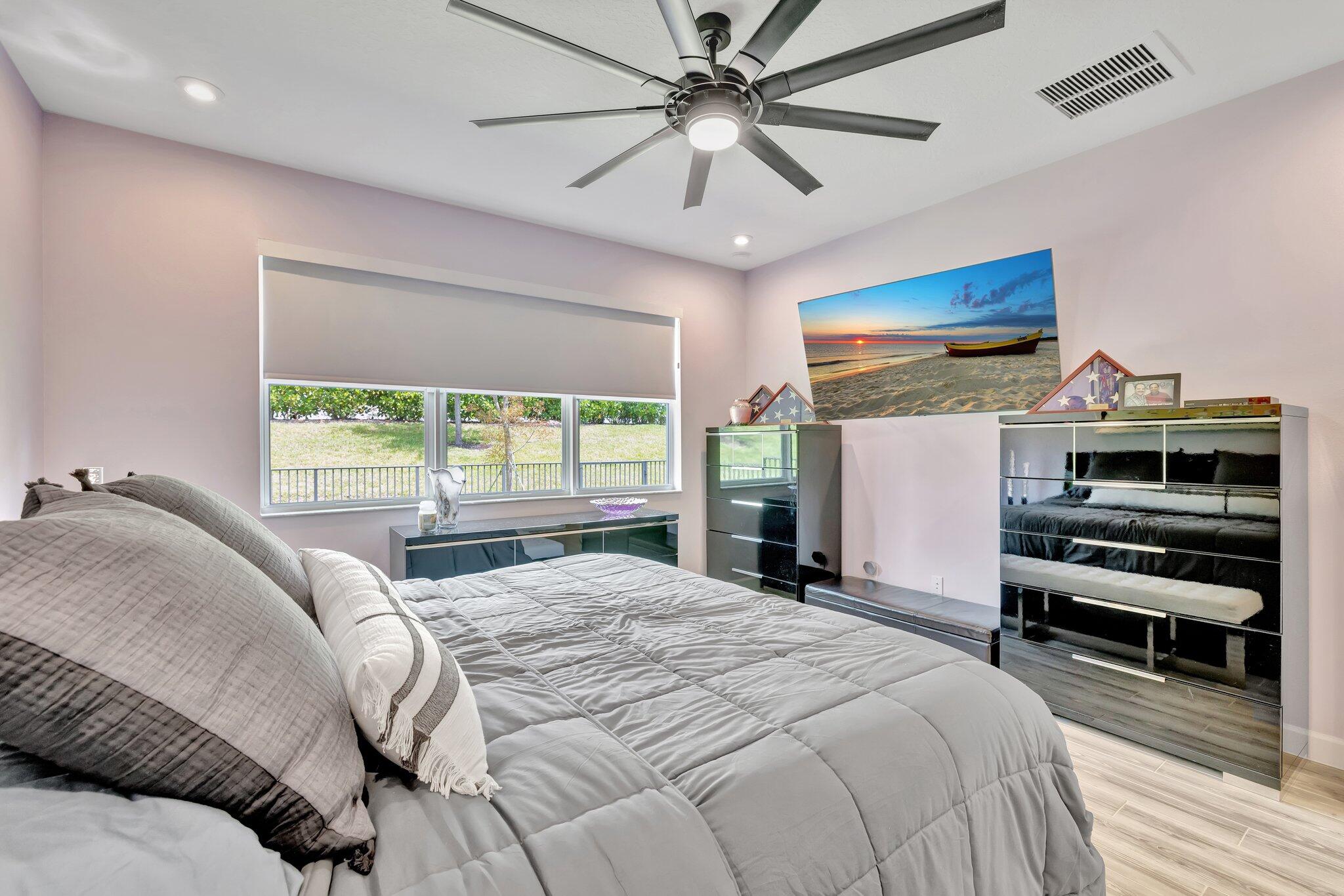 TELARO AT SOUTHERN GROVE - Residential