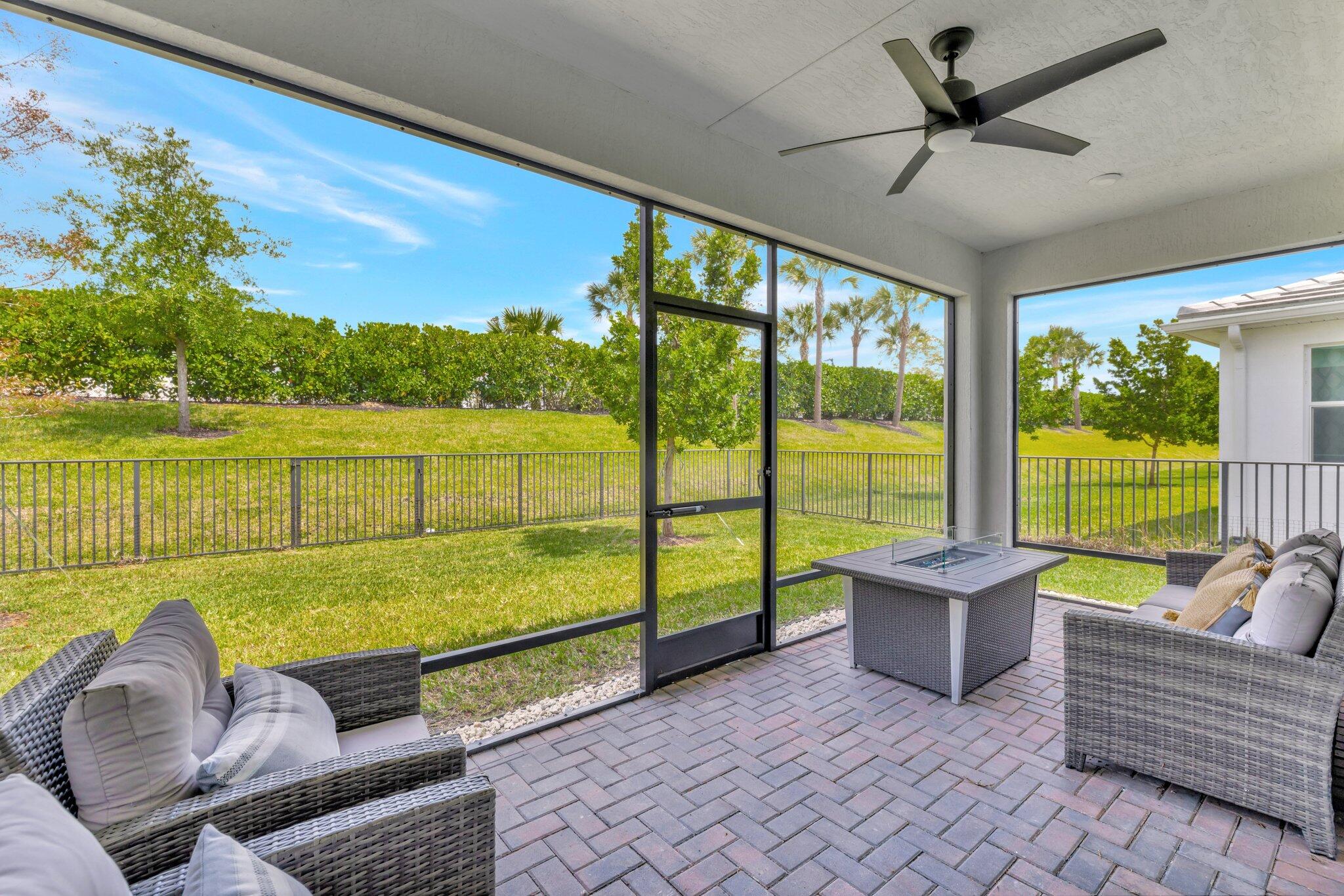 TELARO AT SOUTHERN GROVE - Residential
