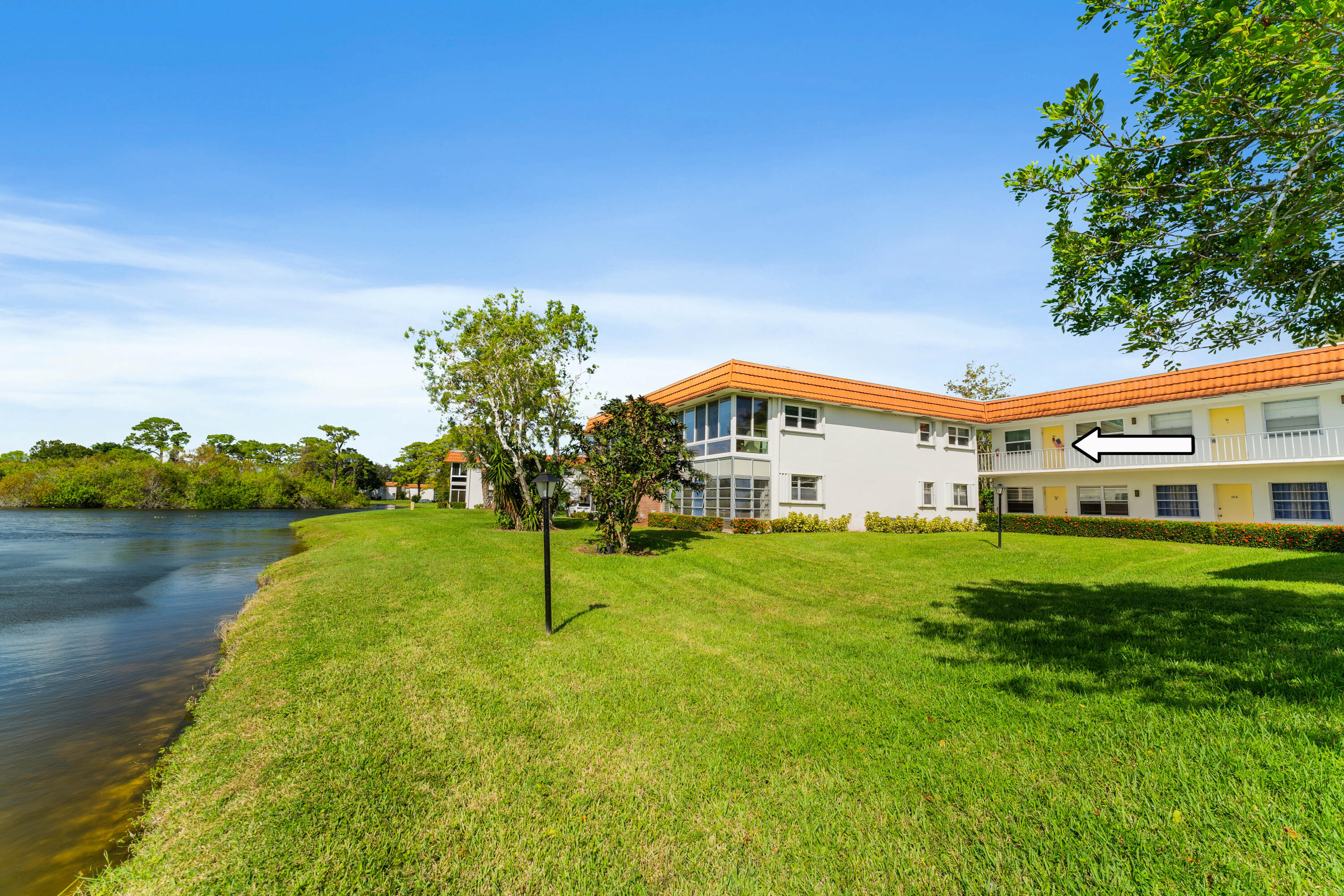 VISTA DEL LAGO CONDO - Residential