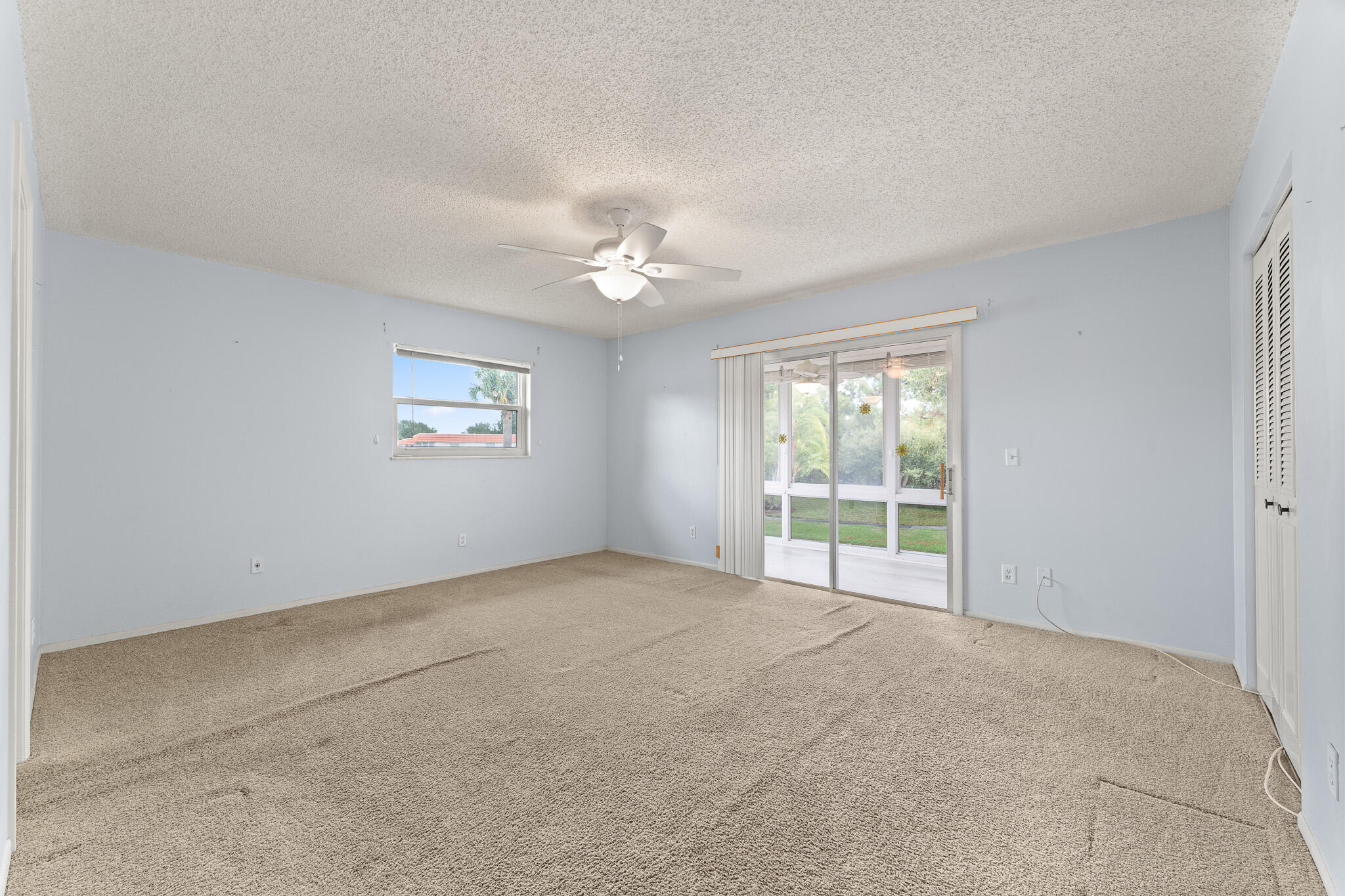 VISTA DEL LAGO CONDO - Residential