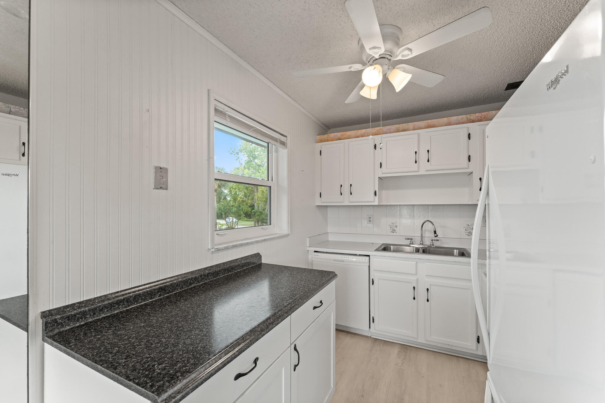 VISTA DEL LAGO CONDO - Residential