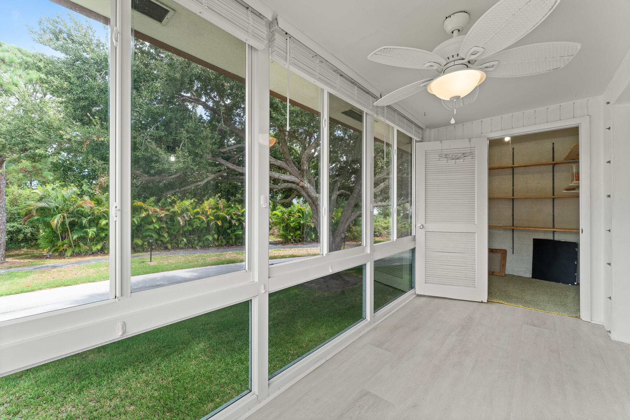 VISTA DEL LAGO CONDO - Residential