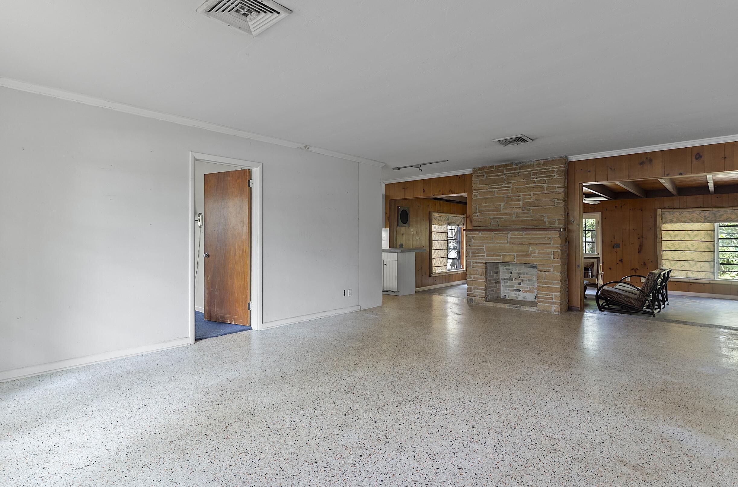 CLUB ESTATES - Residential