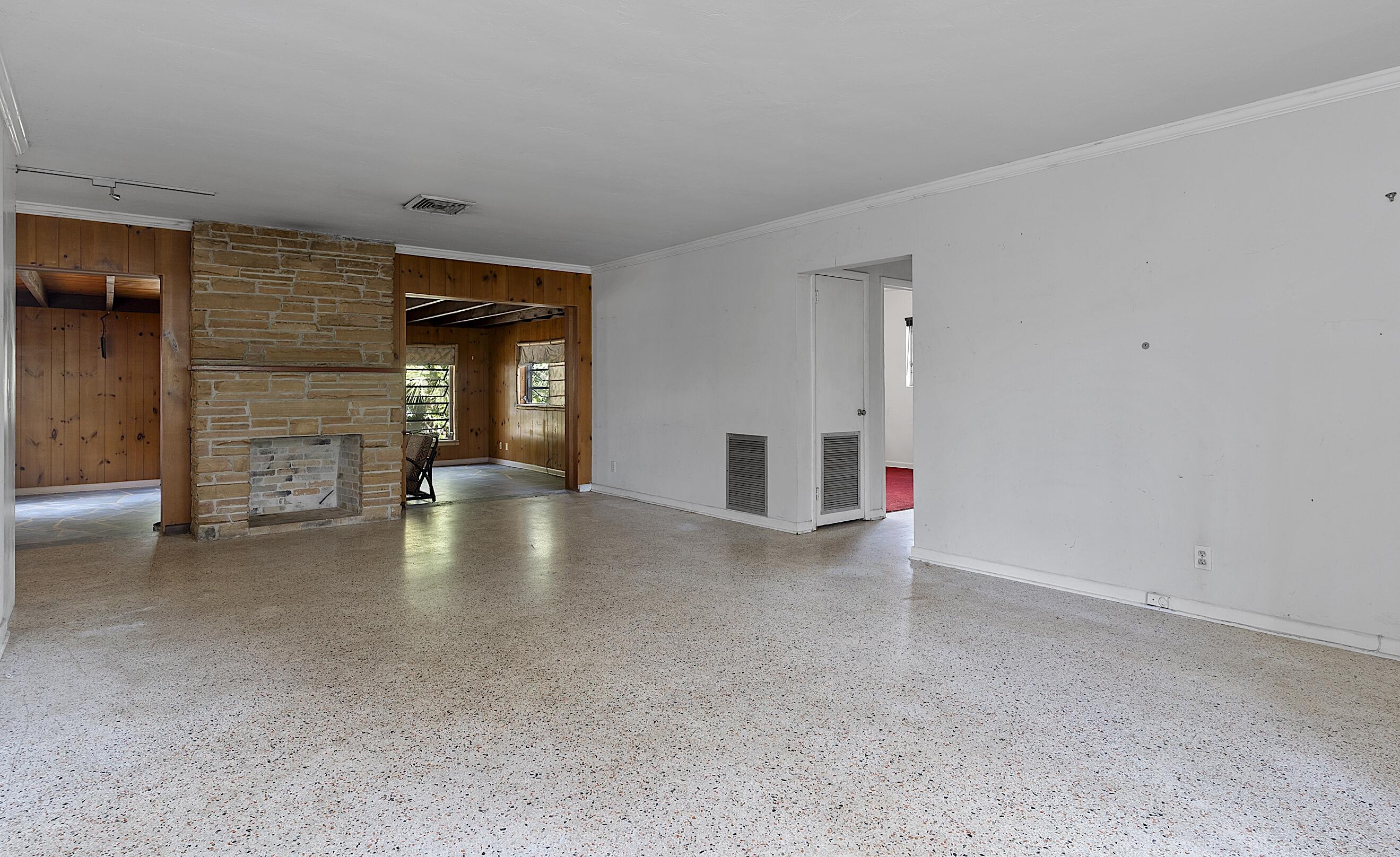 CLUB ESTATES - Residential